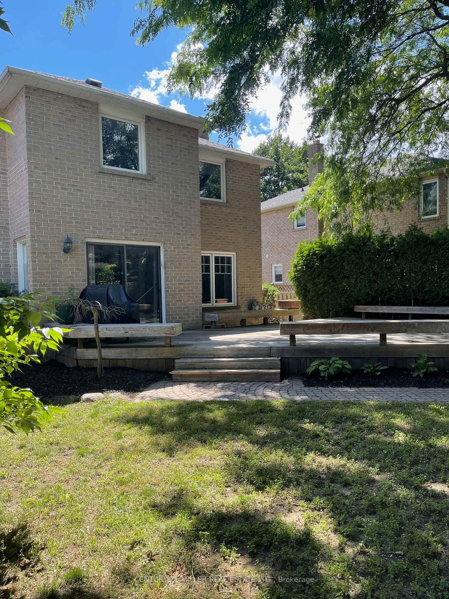 540 CHILLINGHAM Crescent photo 19