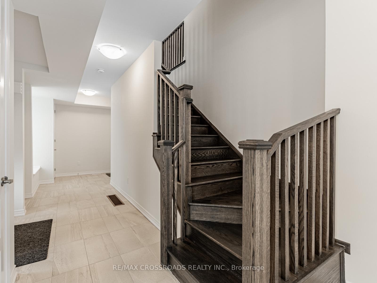 288 Beaverbrae Drive photo 8