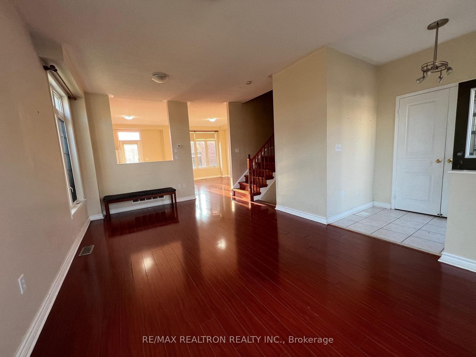 100 Alfred Paterson Drive photo 7