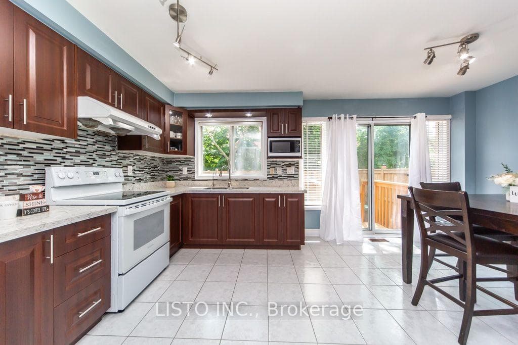 7115 Rexwood Road Unit 46 photo 11