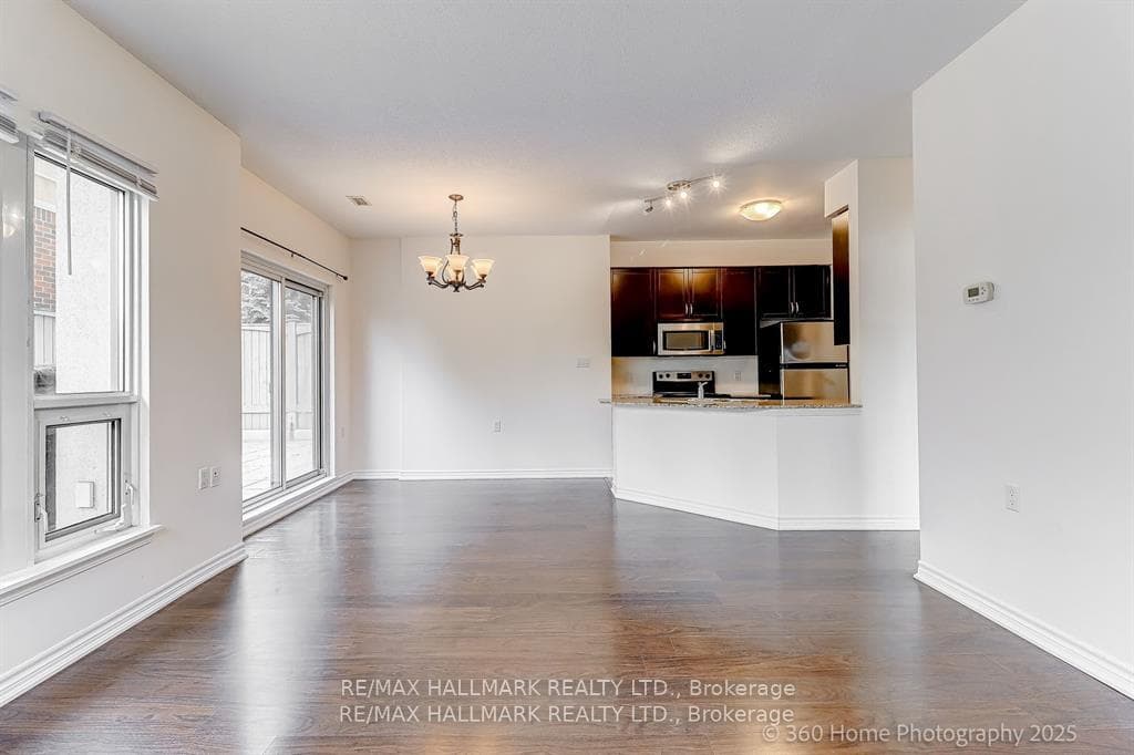 872 Sheppard Avenue Unit 105 photo 7