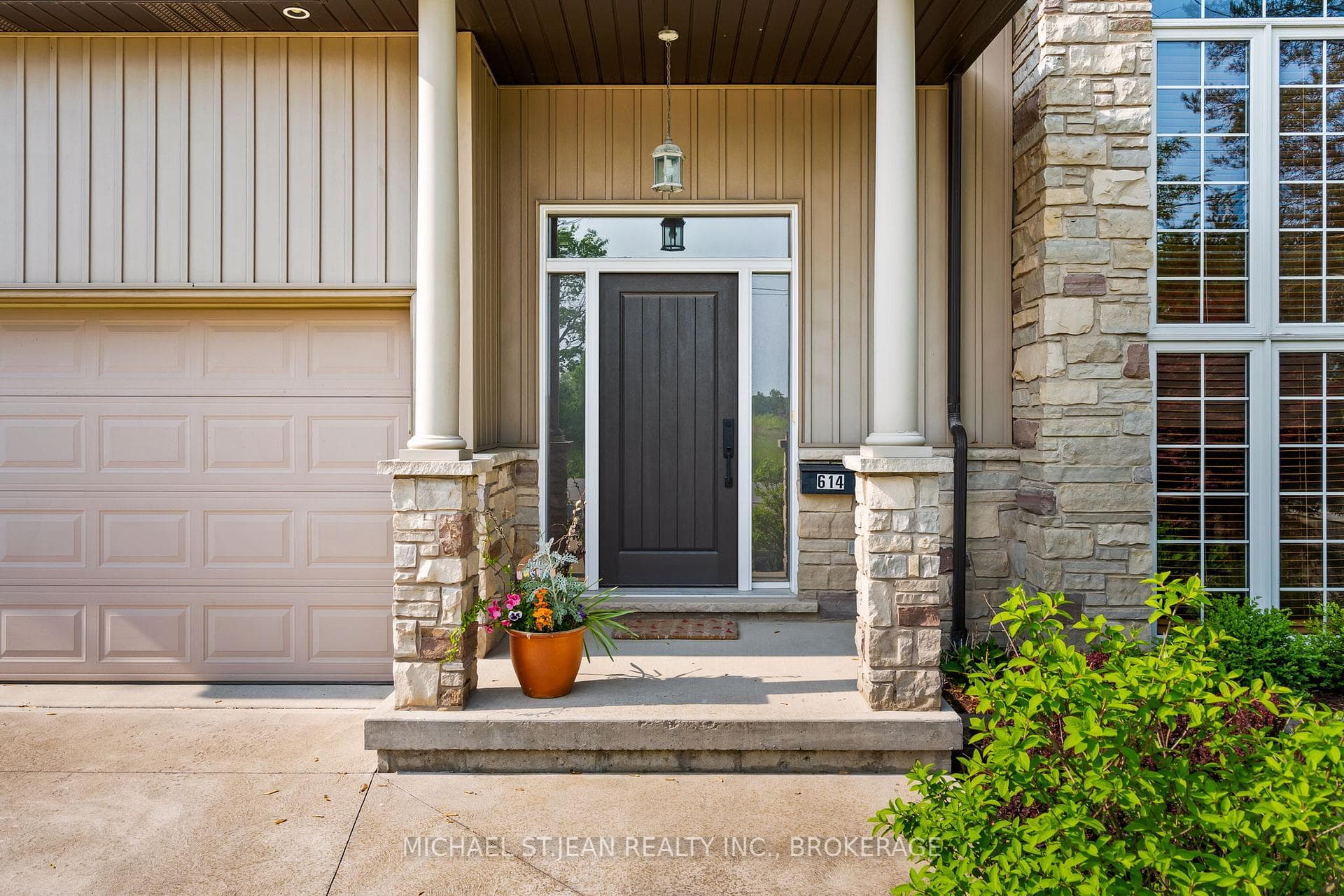 614 Quaker Road photo 6