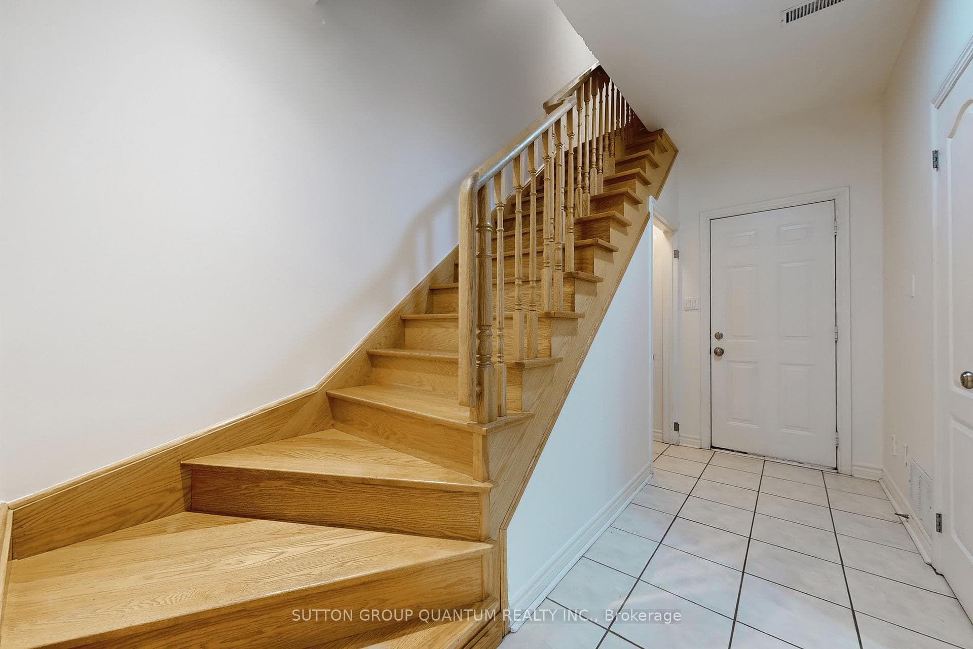 132 John Street photo 4