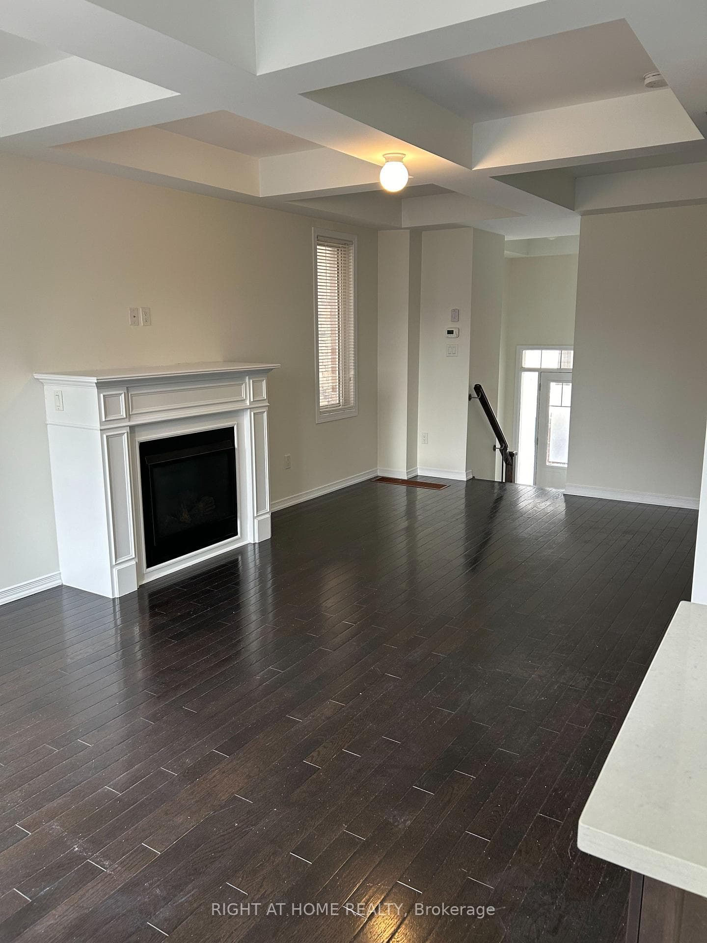 1011 Abram Court photo 8
