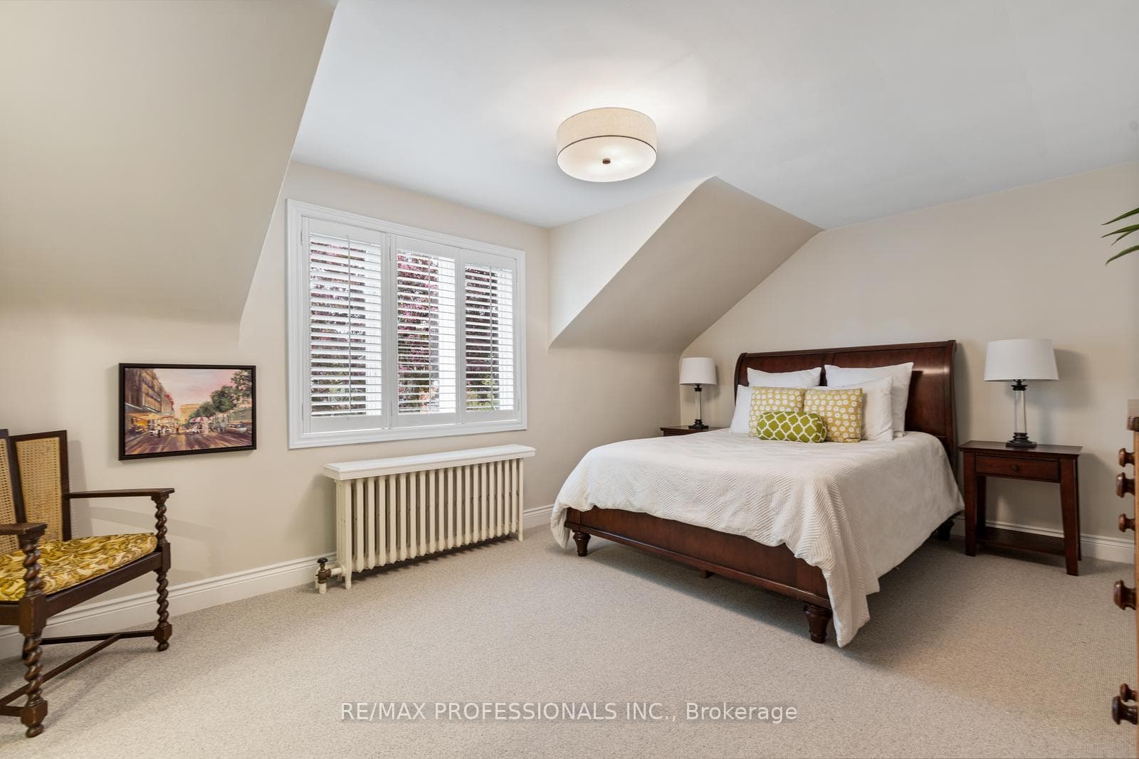 245 Yonge Boulevard photo 15