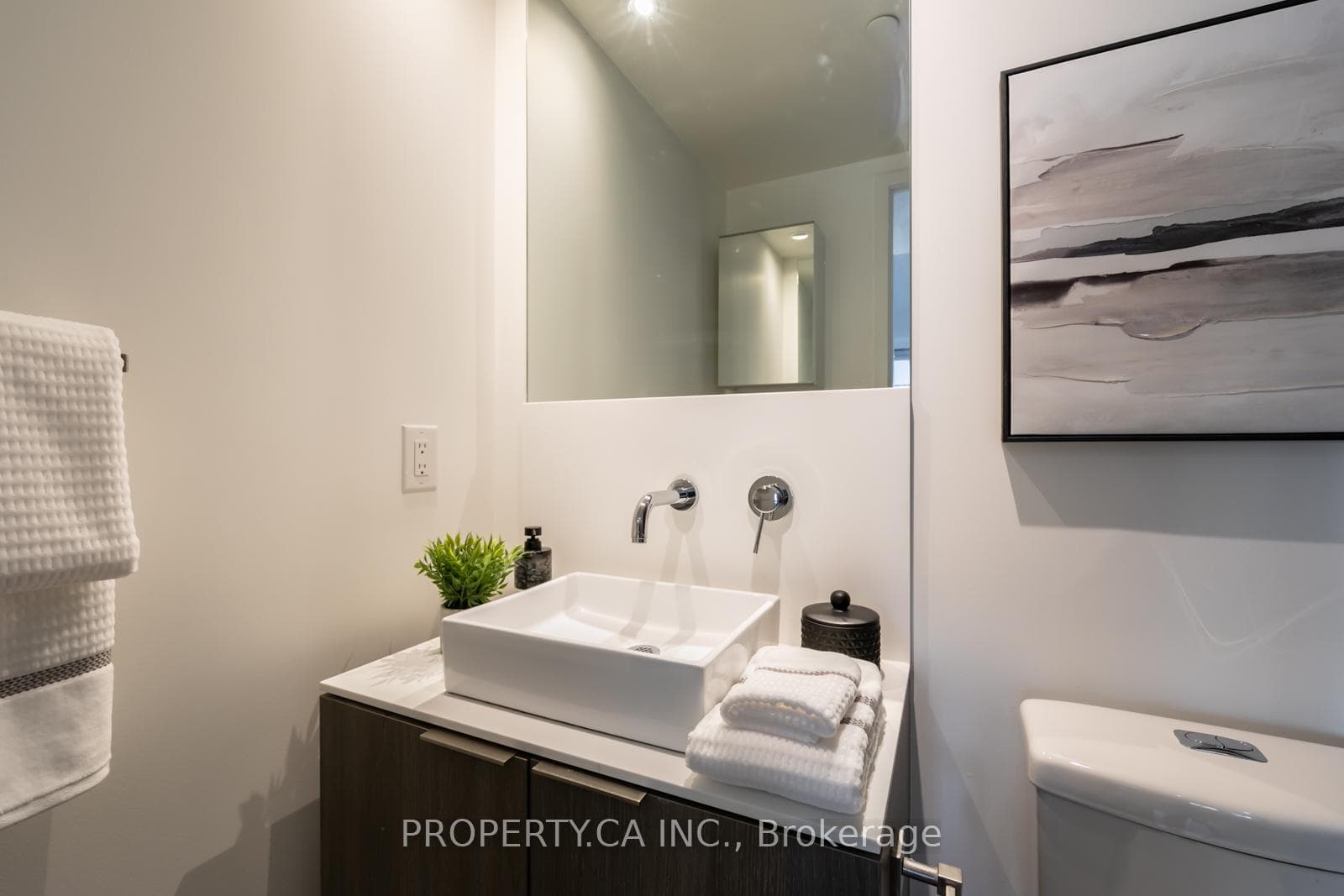 159 Dundas Street Unit 609 photo 17