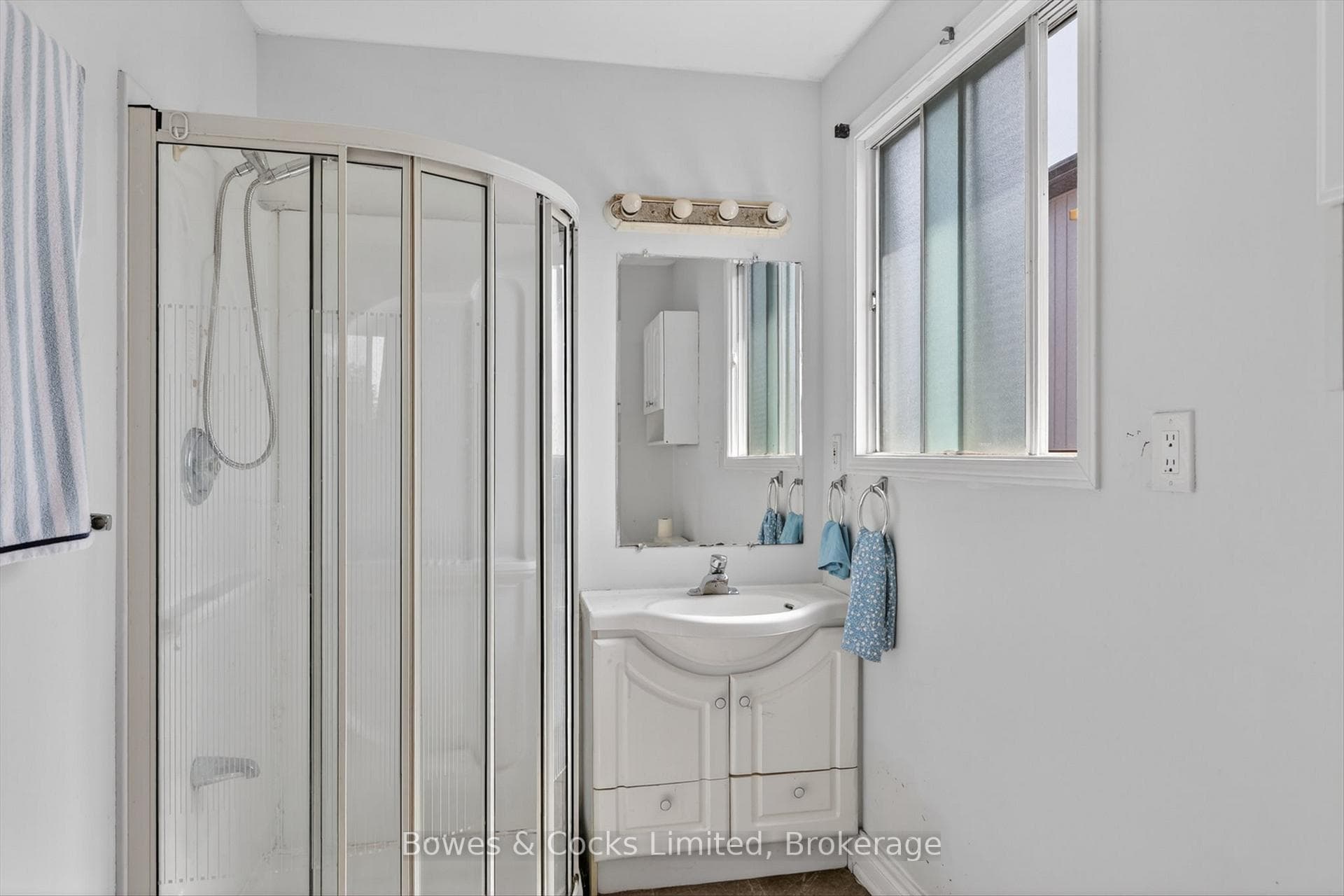 4 Claret Road photo 20