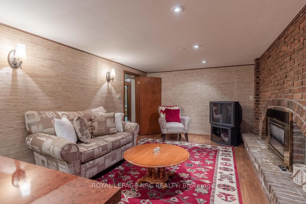 18 Cartier Drive photo 26