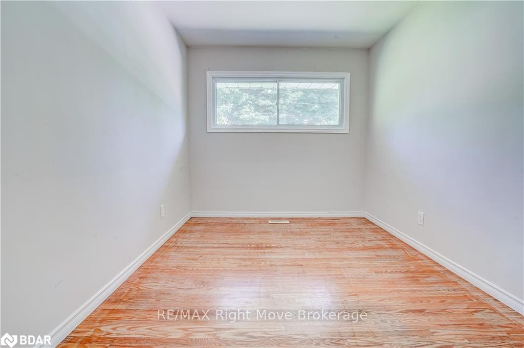 136 BRANT Street photo 7