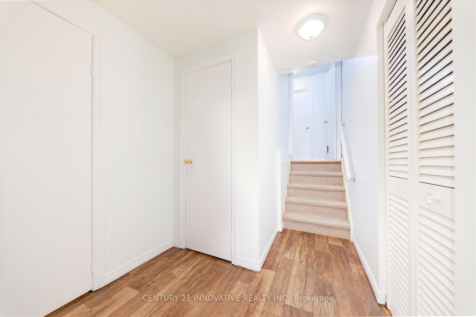 715 Greenoch Court photo 27