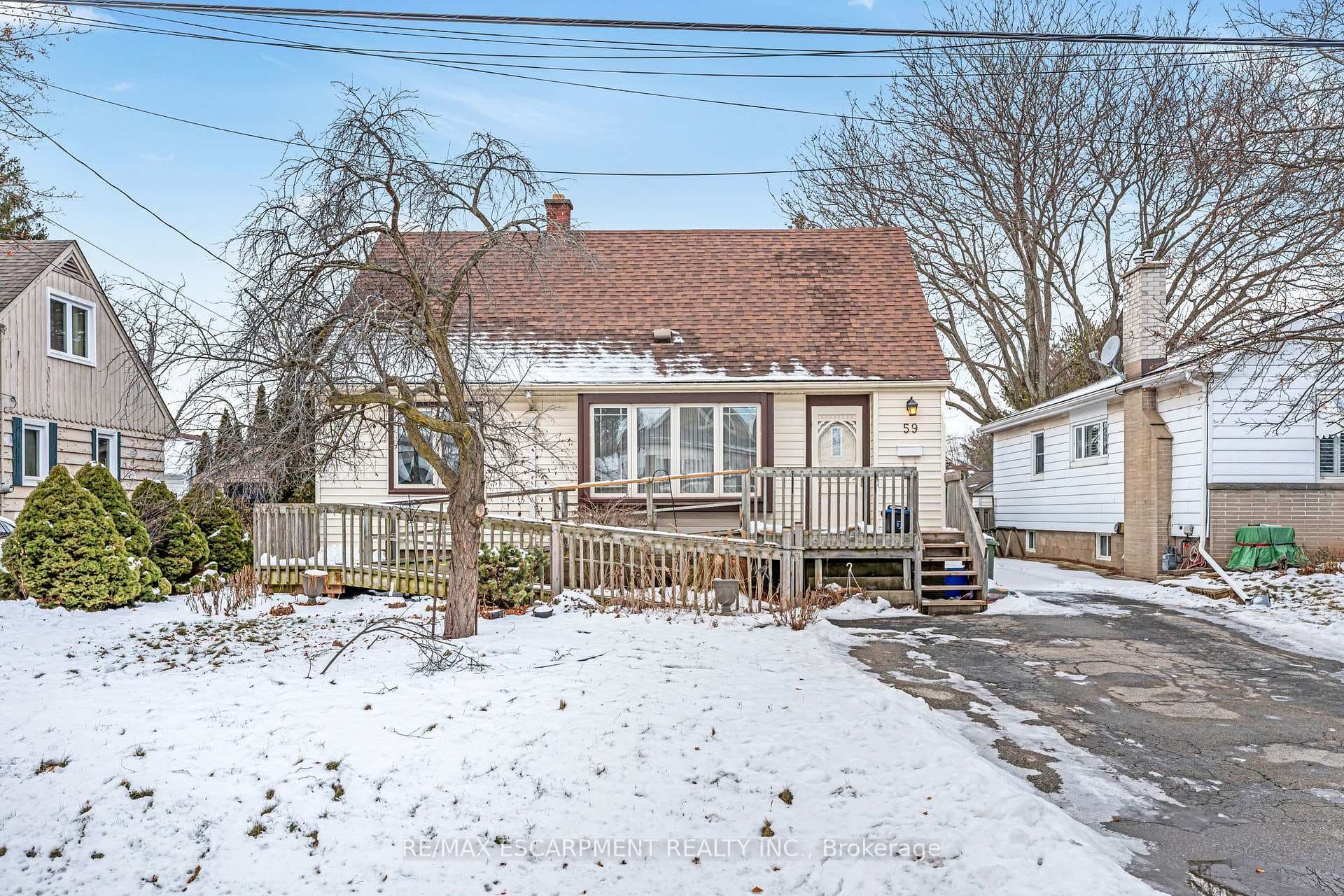 59 Mountain Avenue photo 3