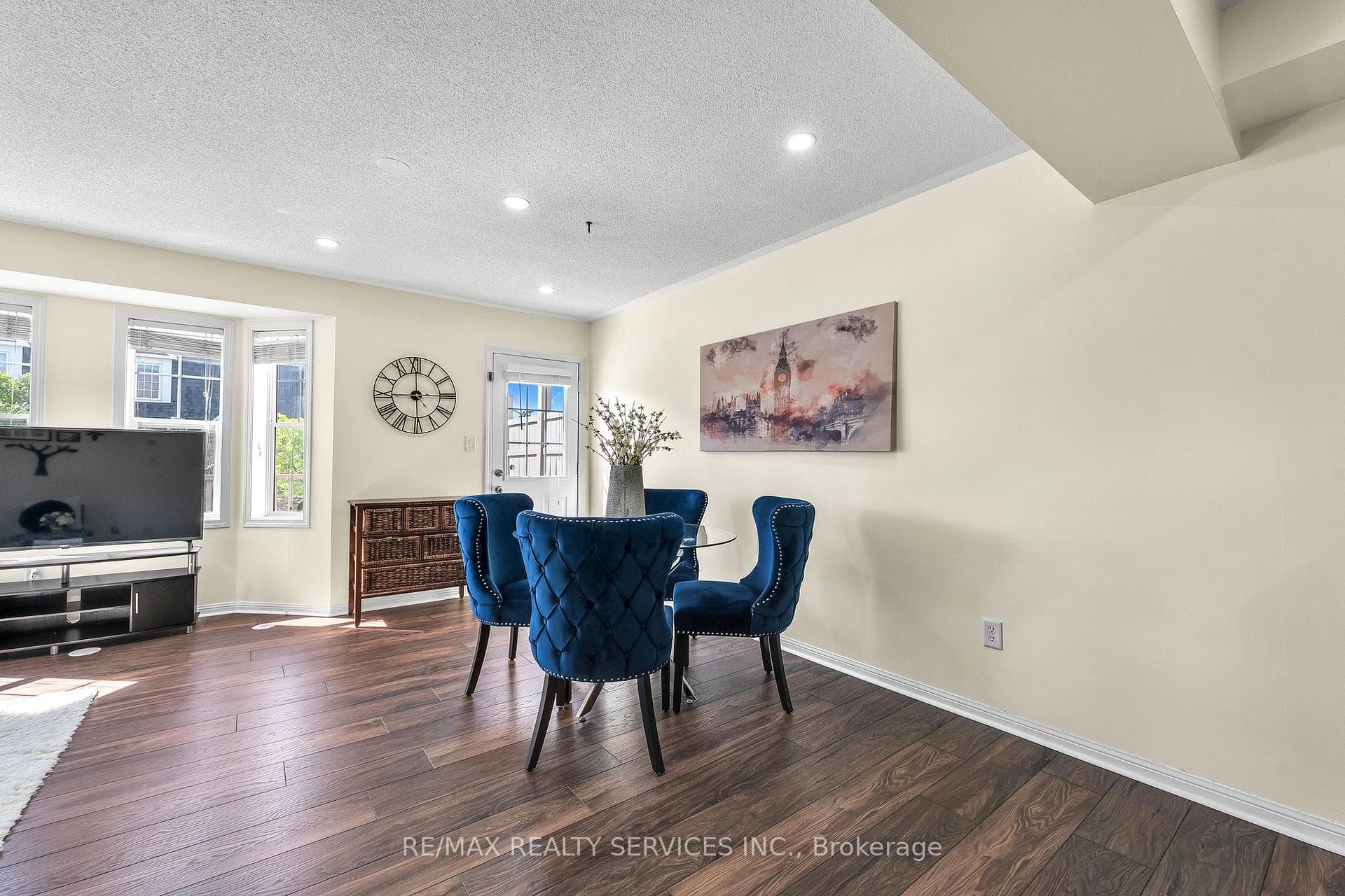 1164 Barnard Drive photo 11