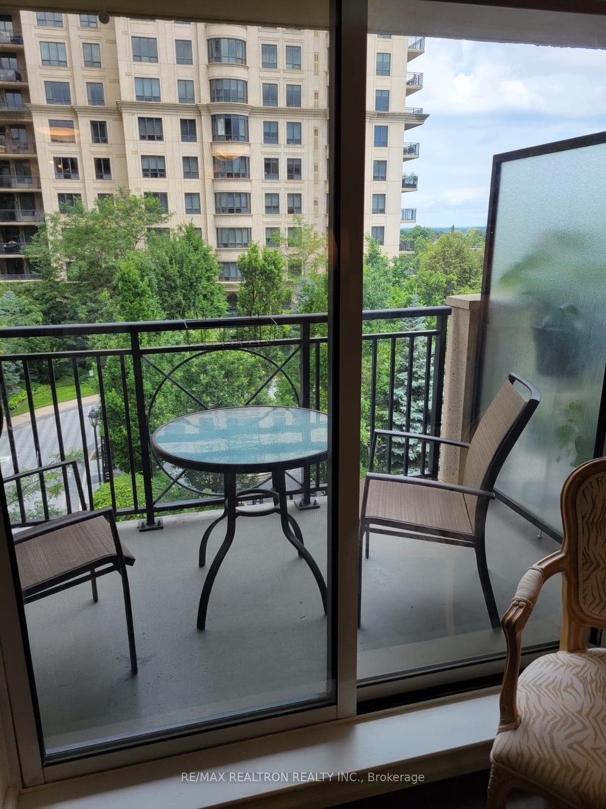 650 Sheppard Avenue Unit 401 photo 10