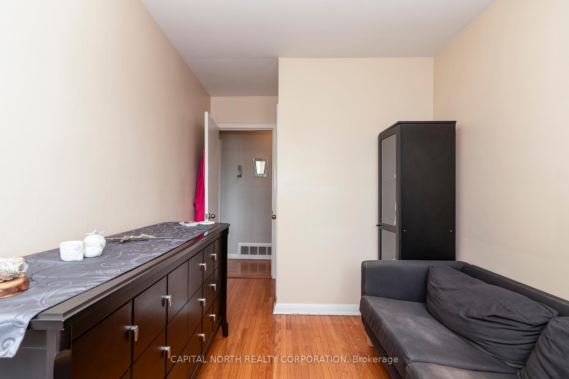 8 Jubilee Crescent photo 21