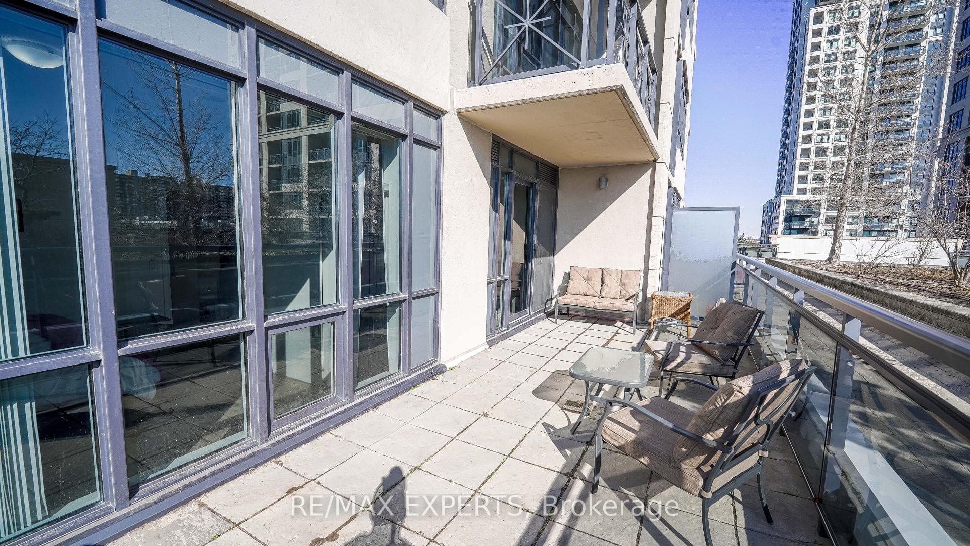 6 Eva Road Unit 305 photo 11