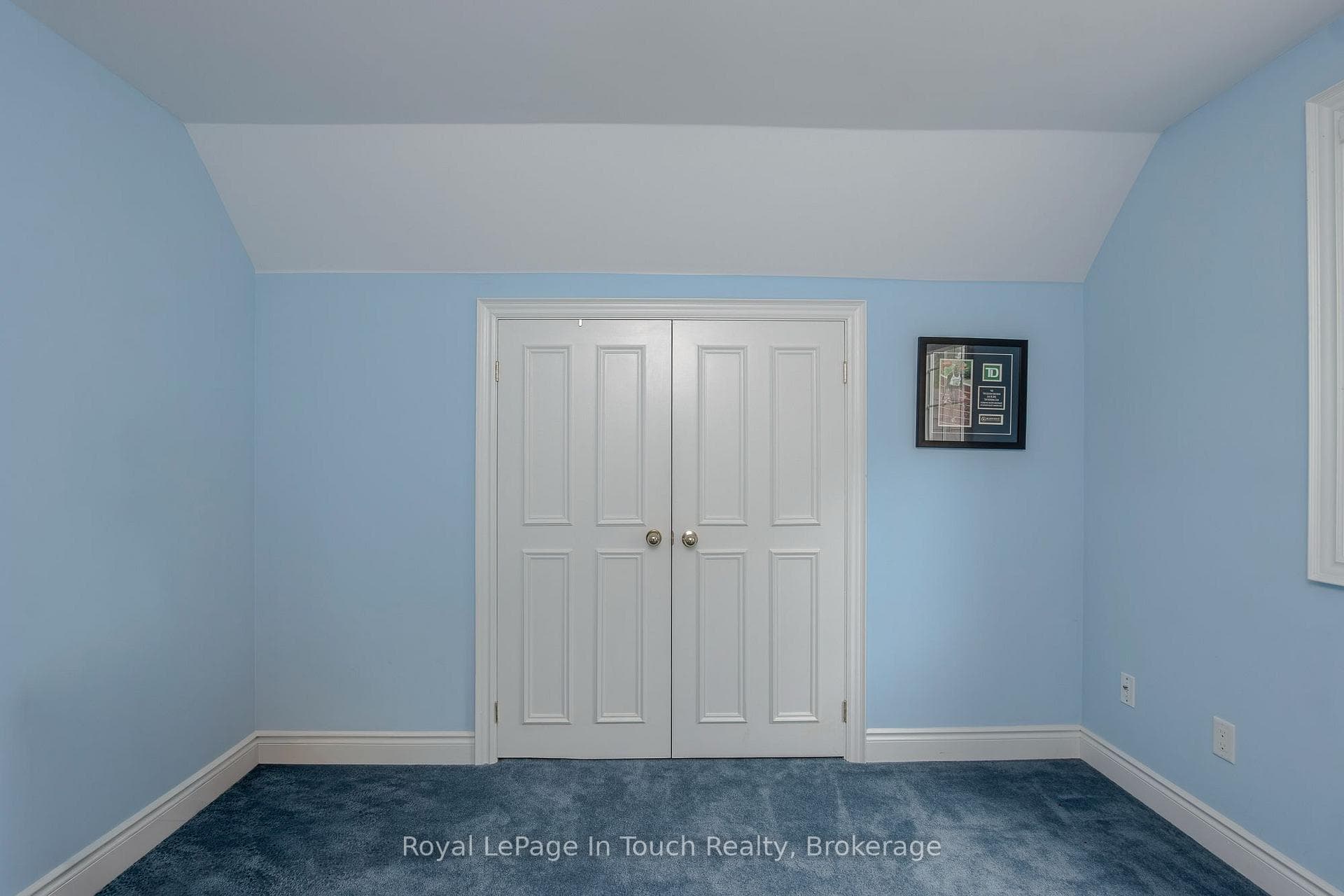 8 Woodward Drive photo 42