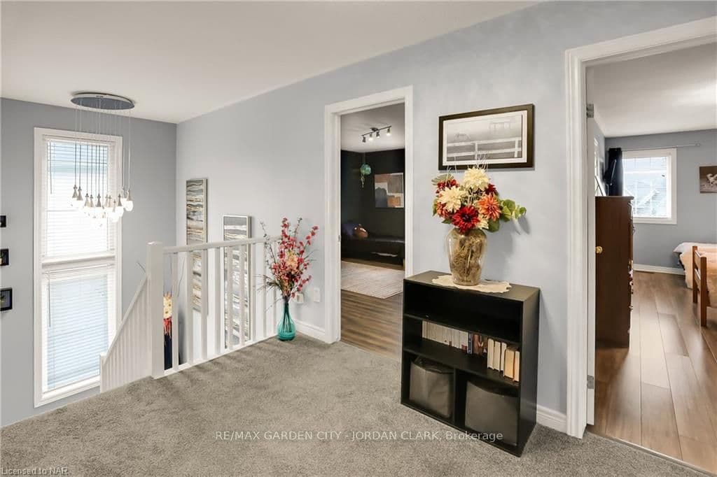 274 REGATTA Drive photo 22
