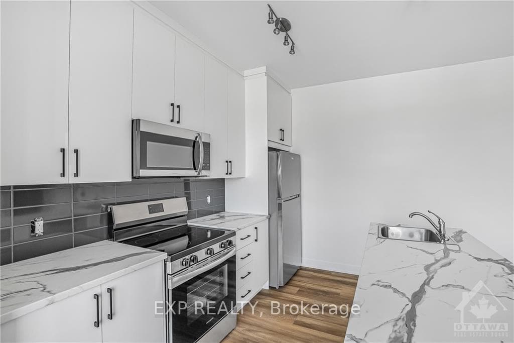 391 DIEPPE Street Unit 06 photo 14