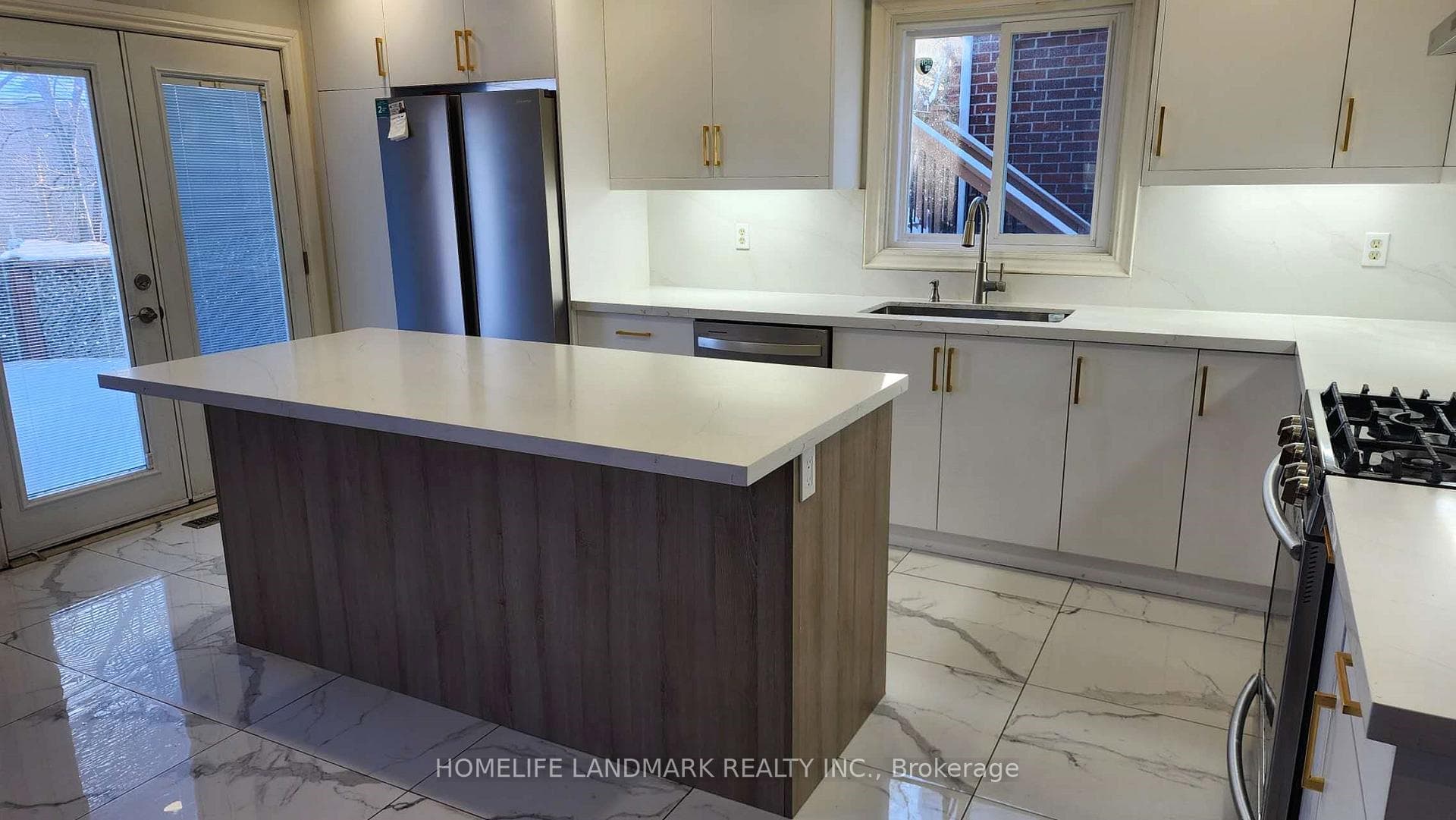 200 Forsyth Road Unit Upper photo 8
