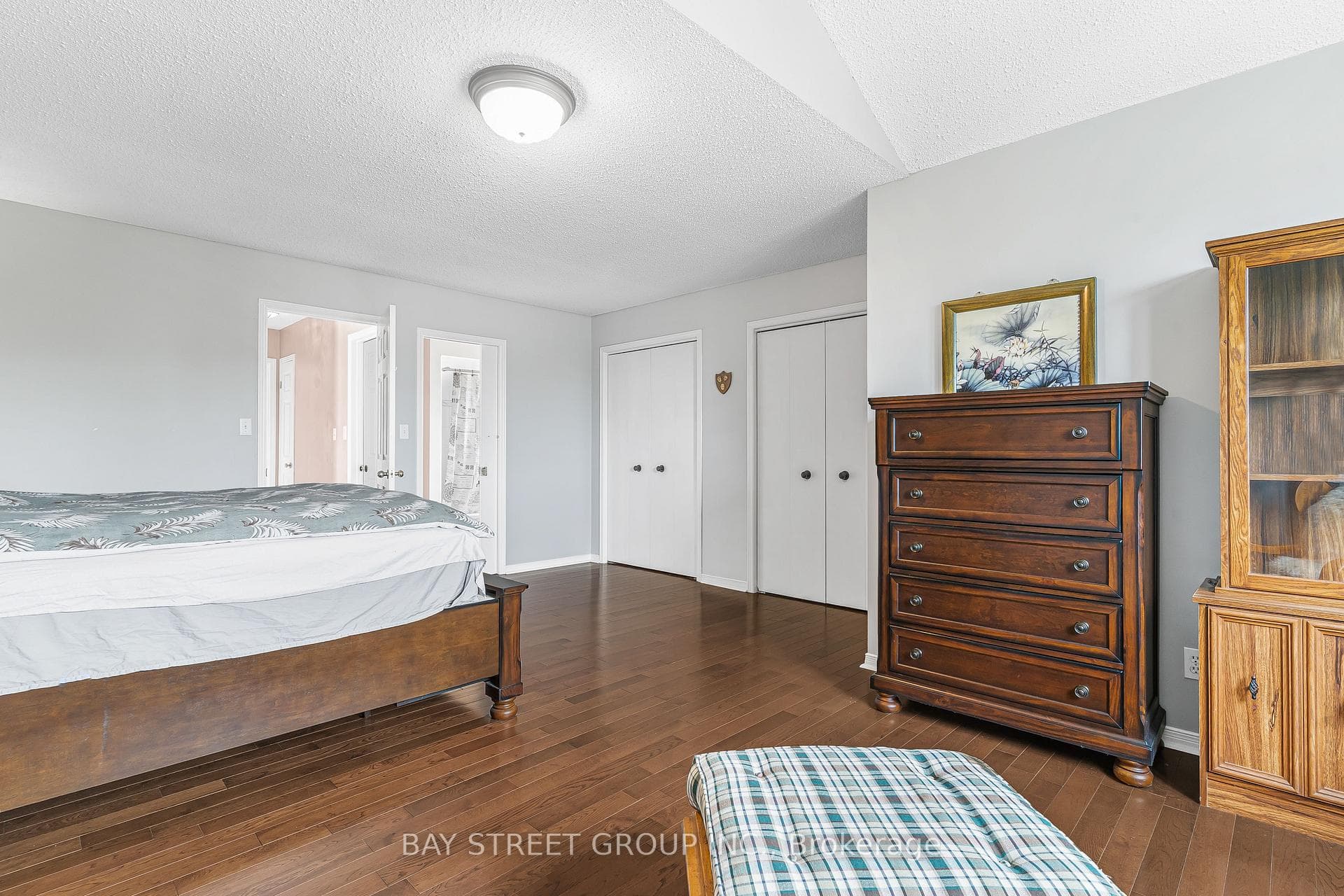 4 Westbury Drive photo 14