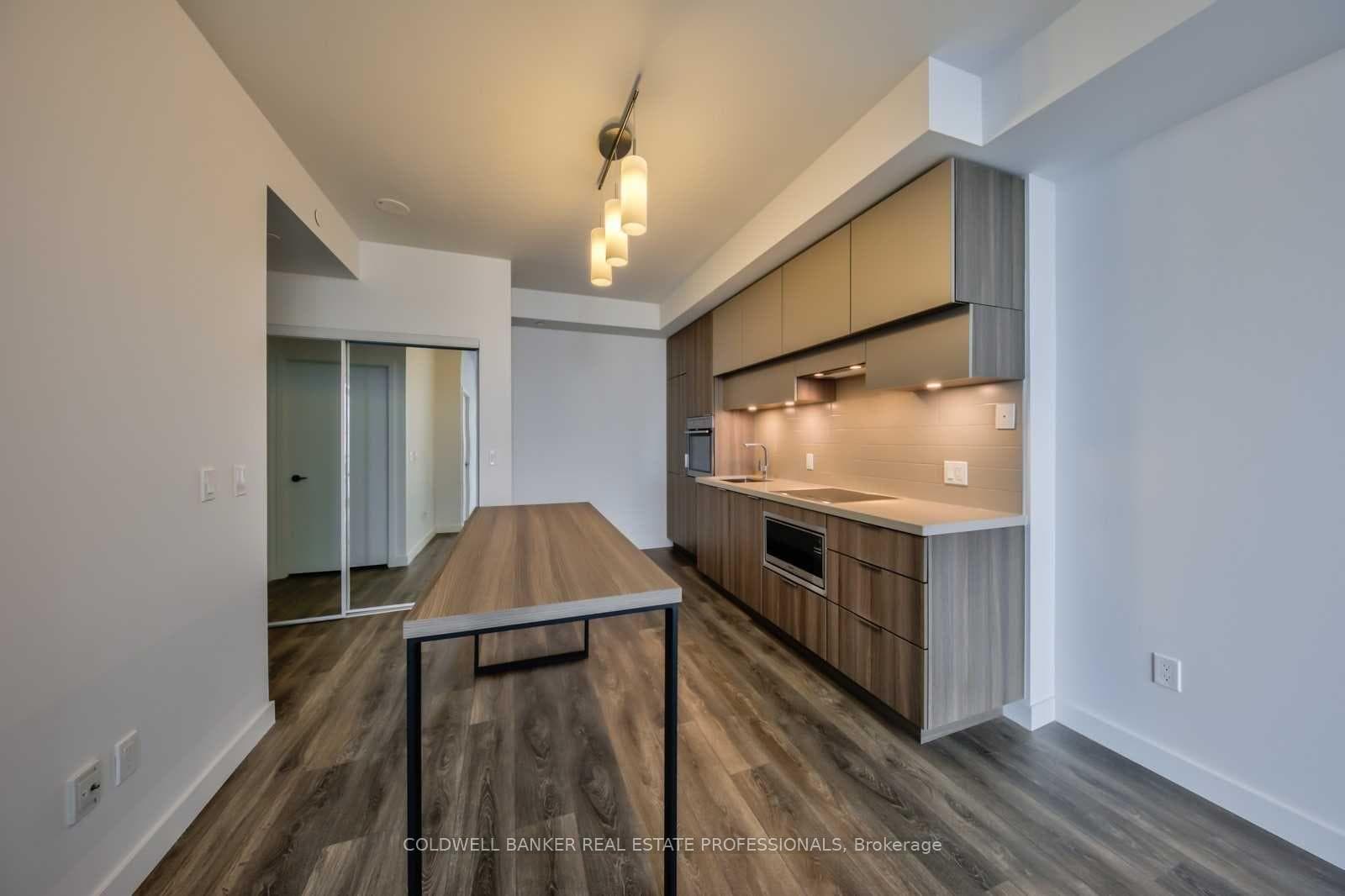 8 Eglinton Avenue Unit 5307 photo 4