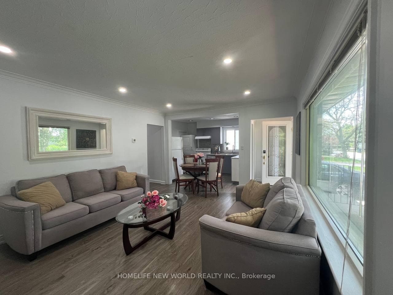 39 Otonabee Avenue photo 6