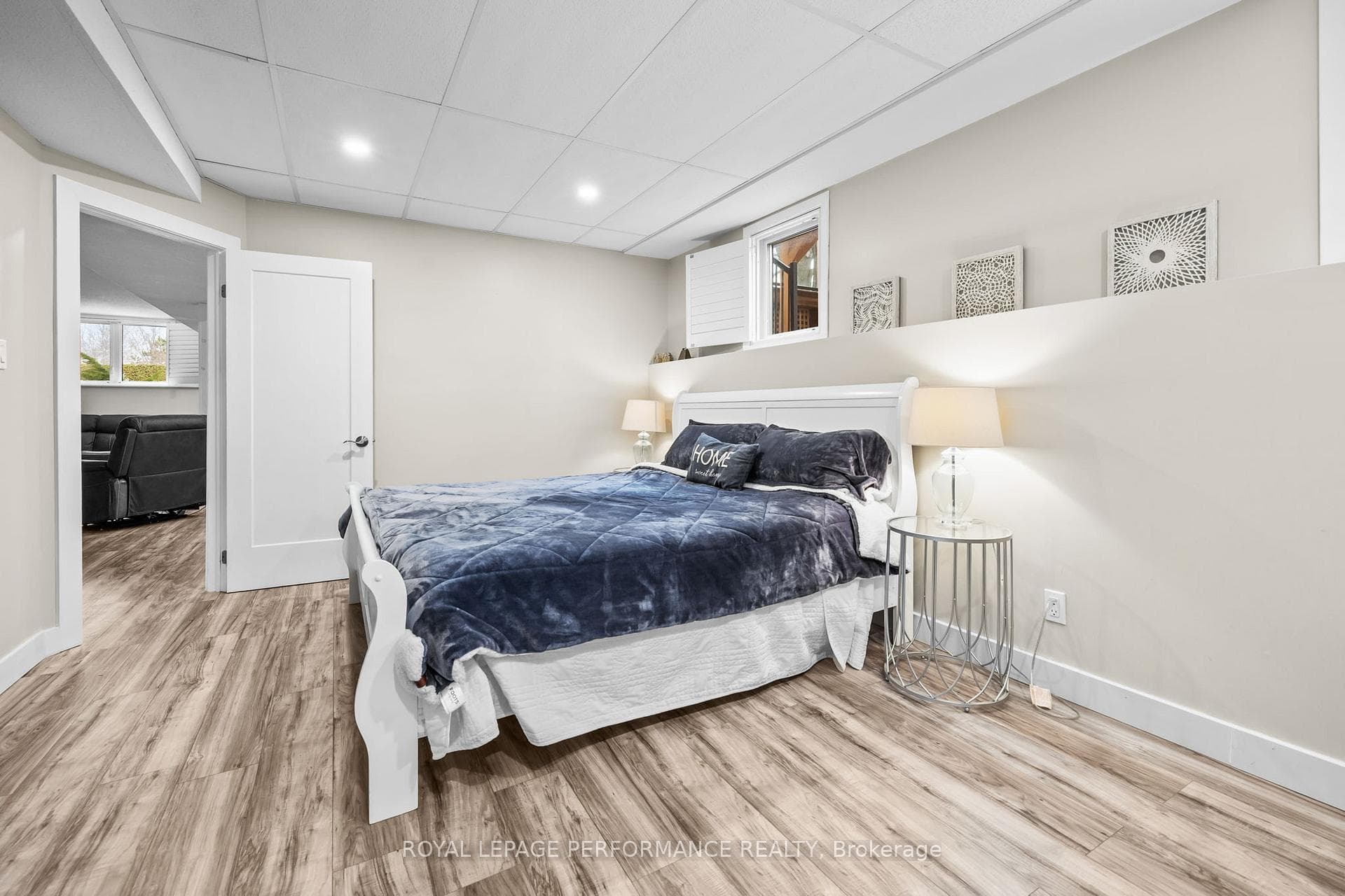 7028 Shadow Ridge Drive photo 32