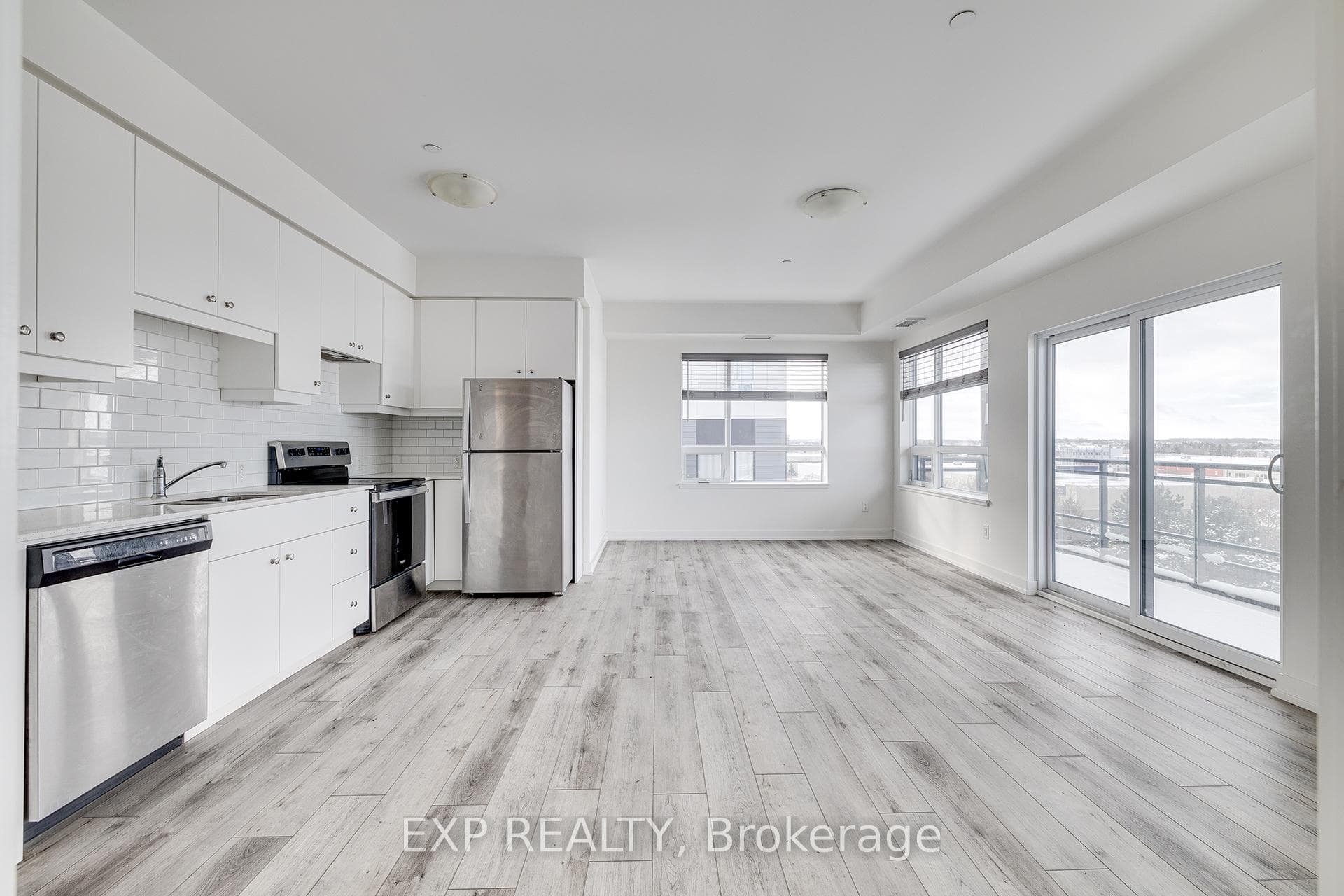 255 Northfield Drive Unit 501 photo 3