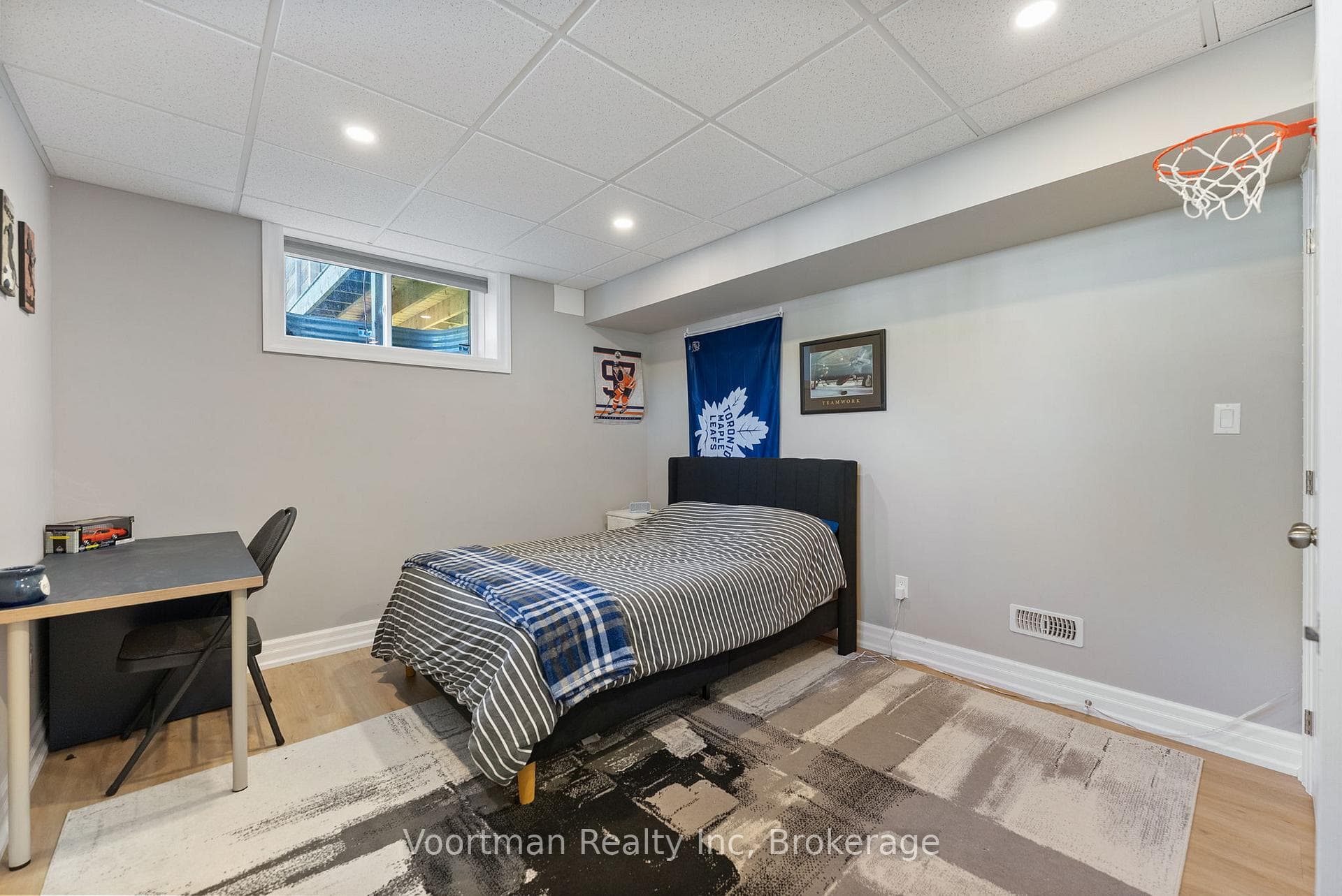374 Sydenham Road photo 29