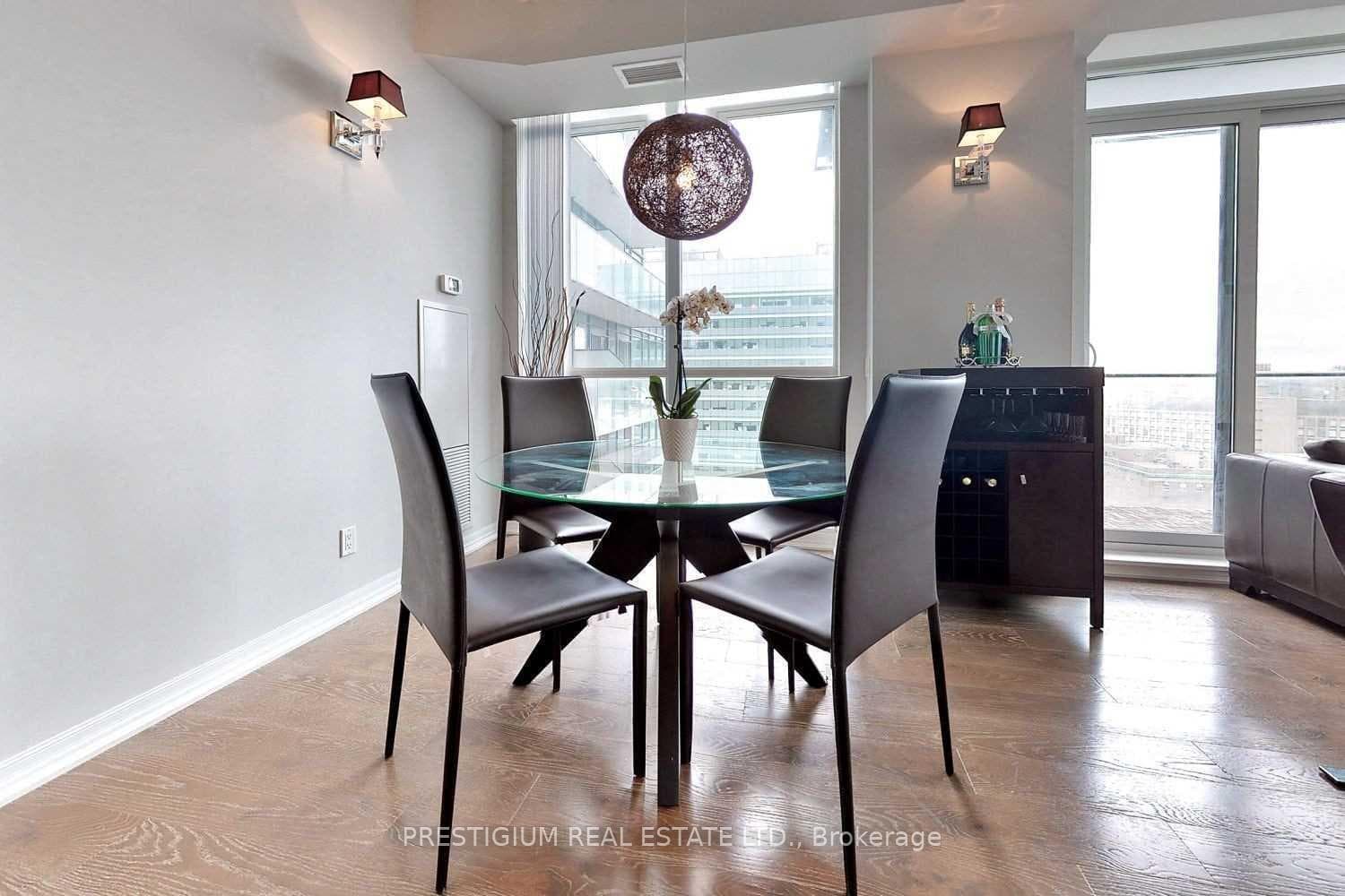 770 Bay Street Unit 1701 photo 8