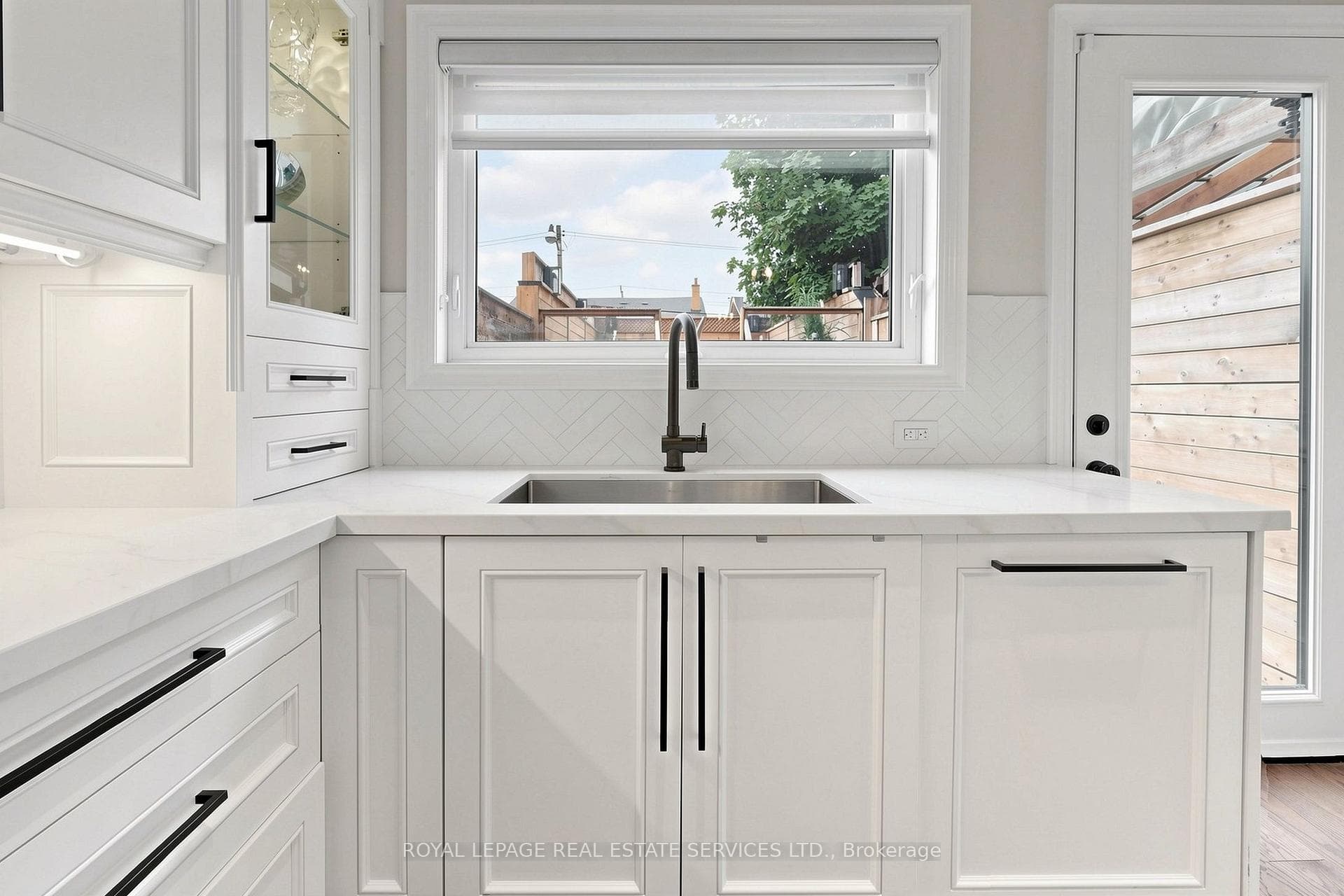 7 Sellers Avenue photo 15