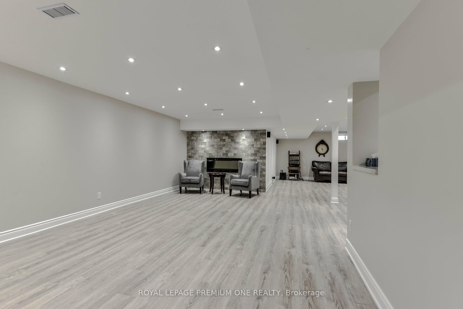 107 Headwind Boulevard photo 44