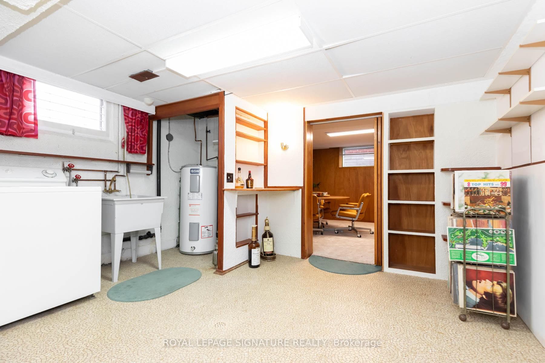 732 Danforth Road photo 33