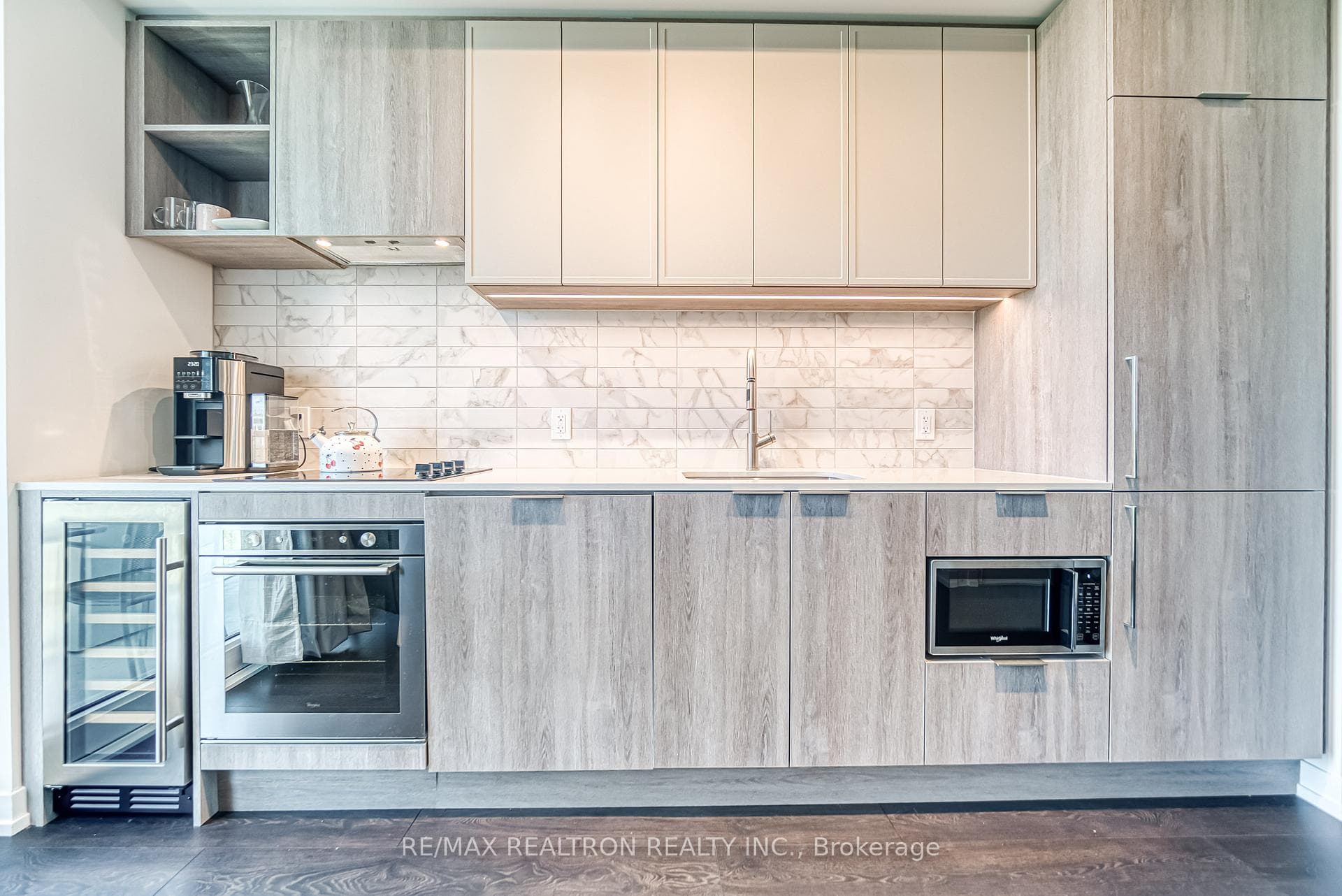2020 Bathurst Street Unit 1215 photo 11