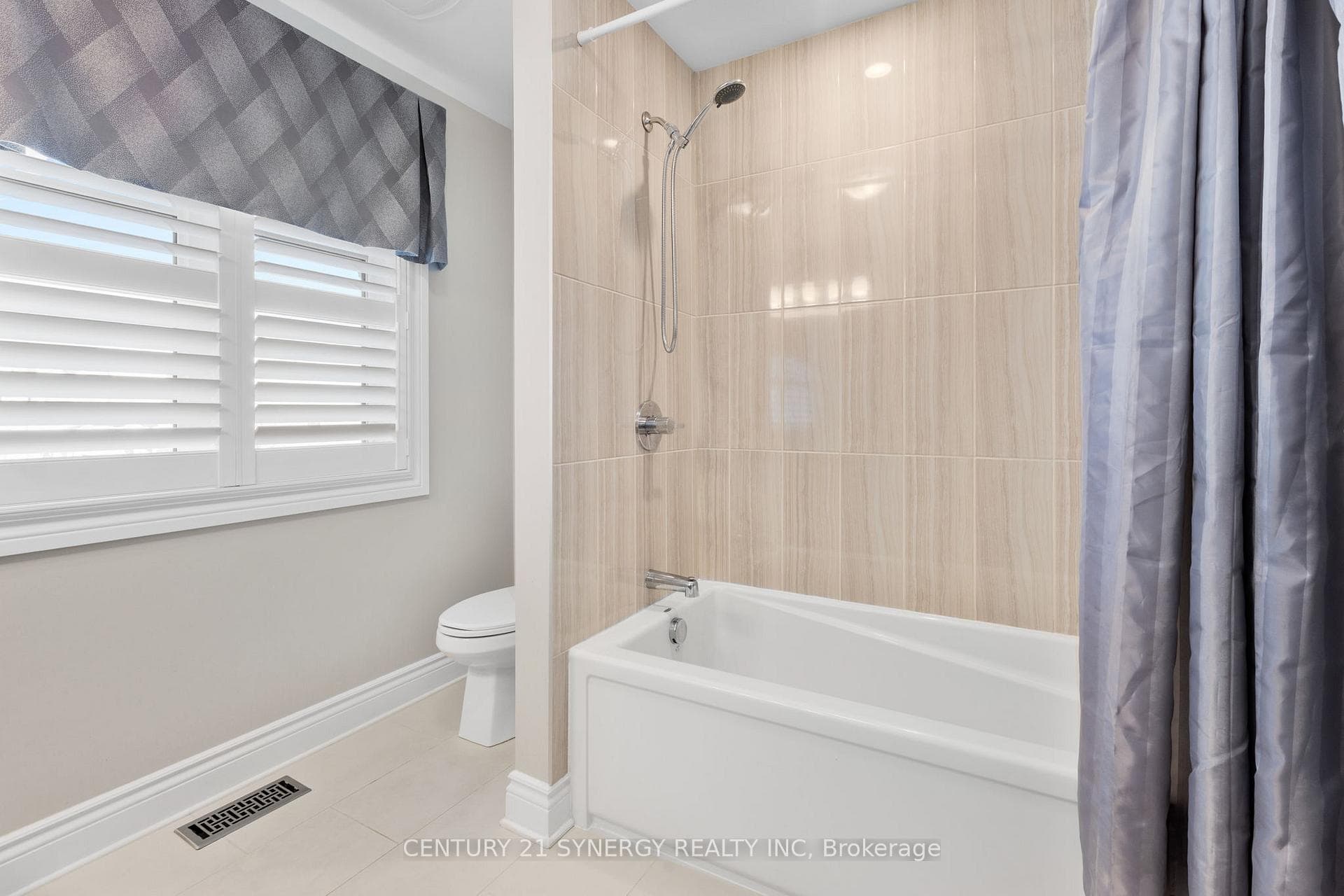 779 Fiddlehead Street photo 32