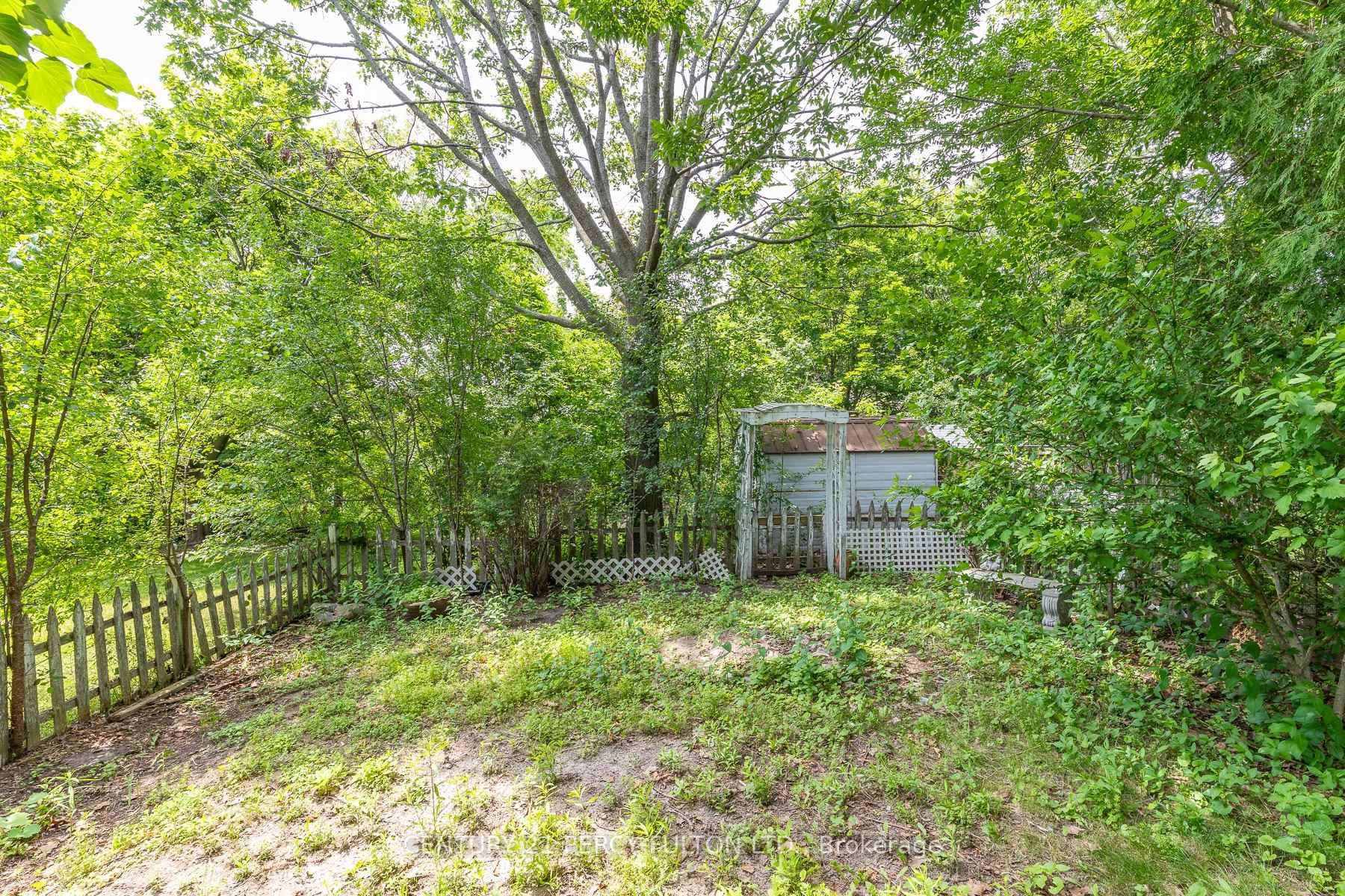 557 Cobblehill Drive photo 41