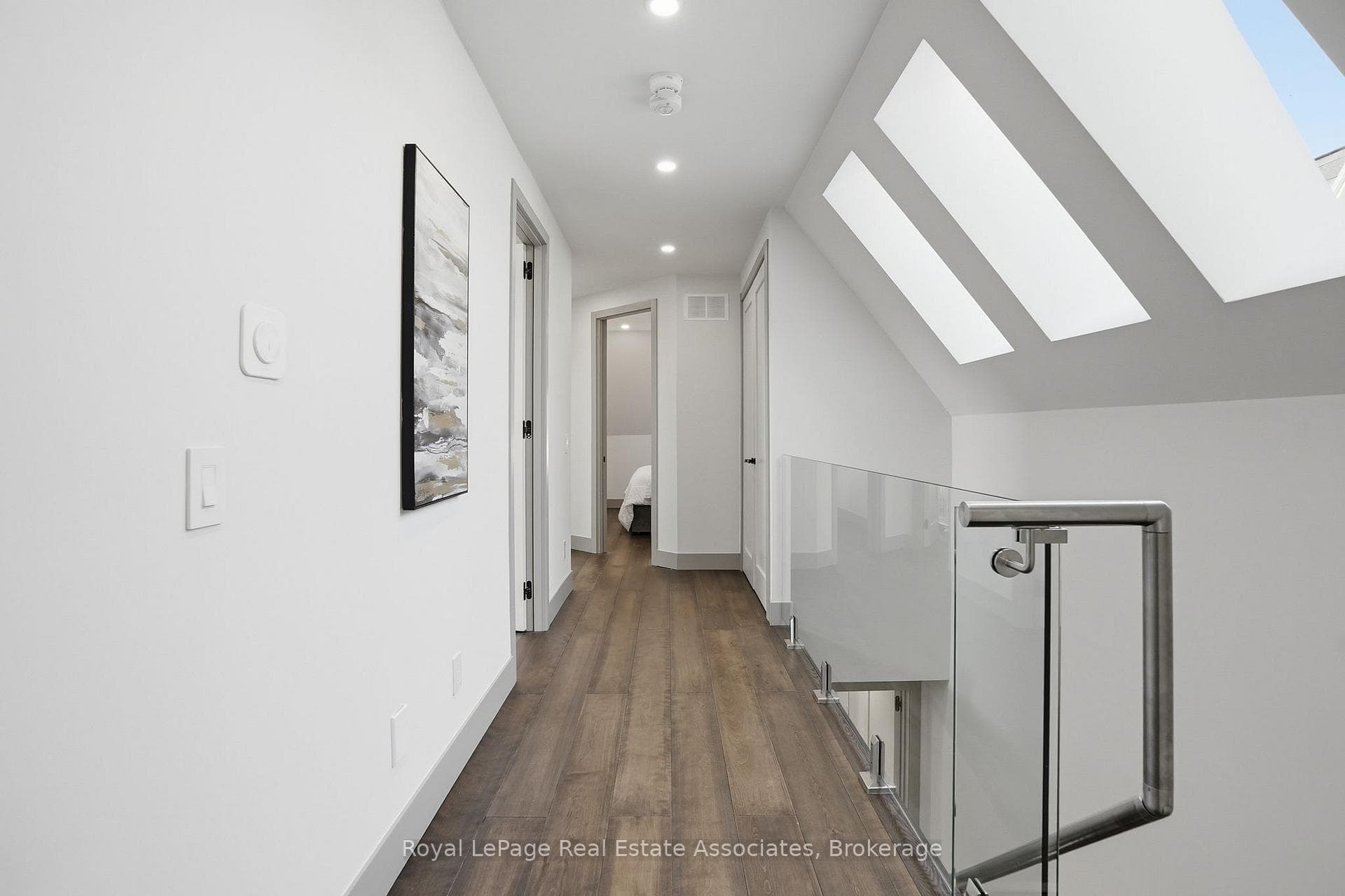 357B Melrose Street photo 24