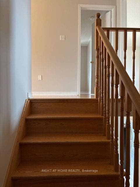 69 Crystal Glen Crescent photo 18