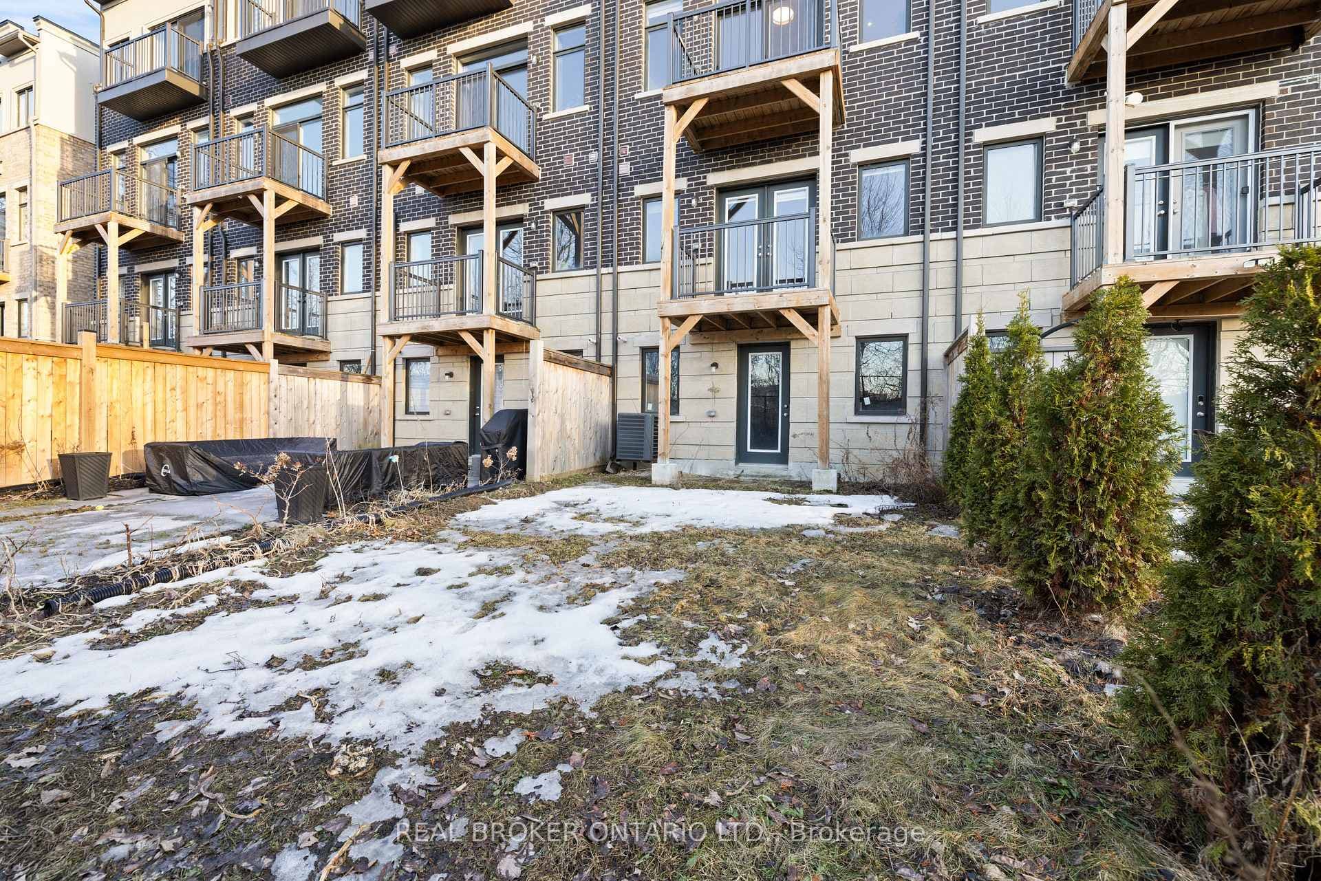 46 Arianna Crescent photo 24