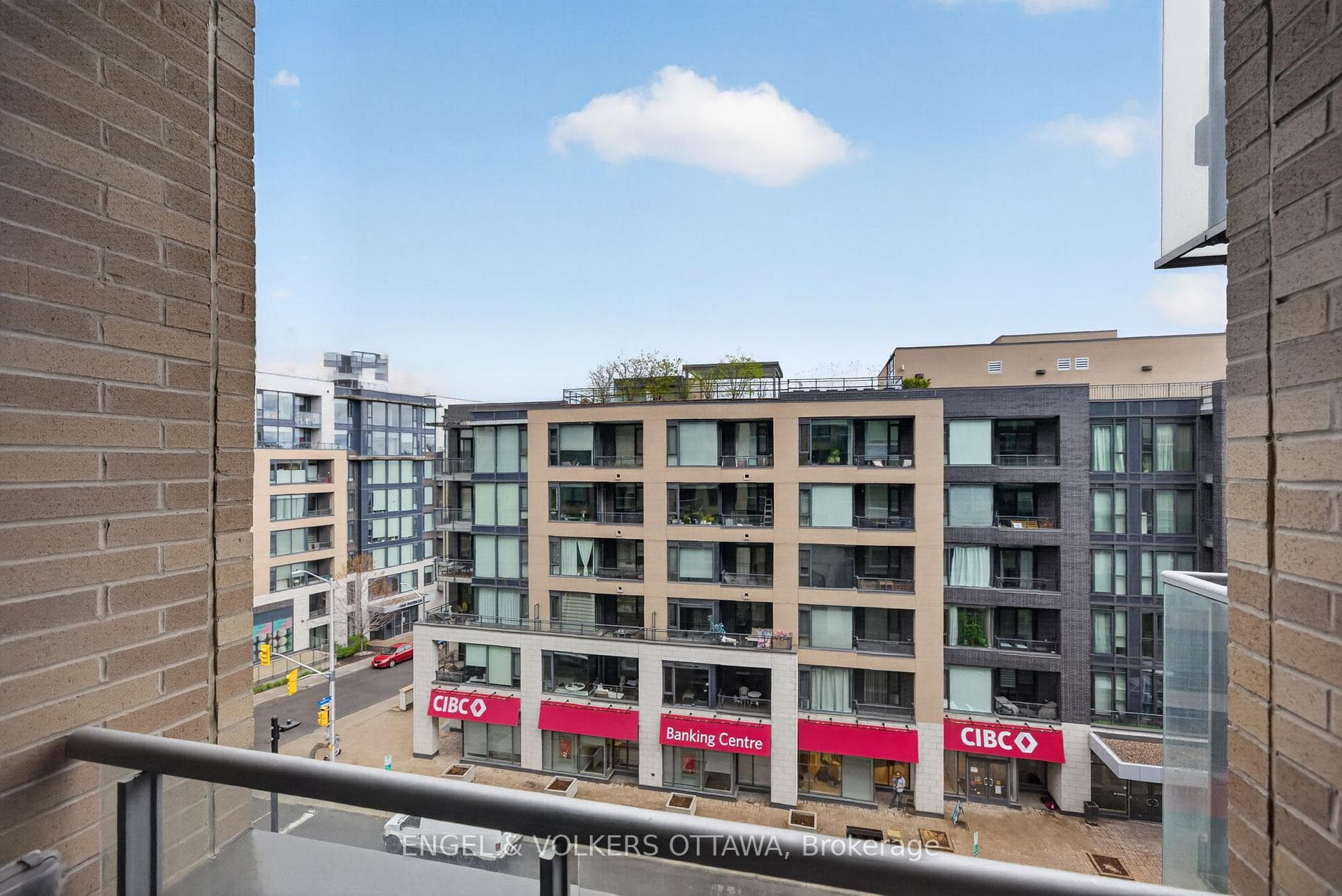 108 RICHMOND Road Unit 507 photo 17