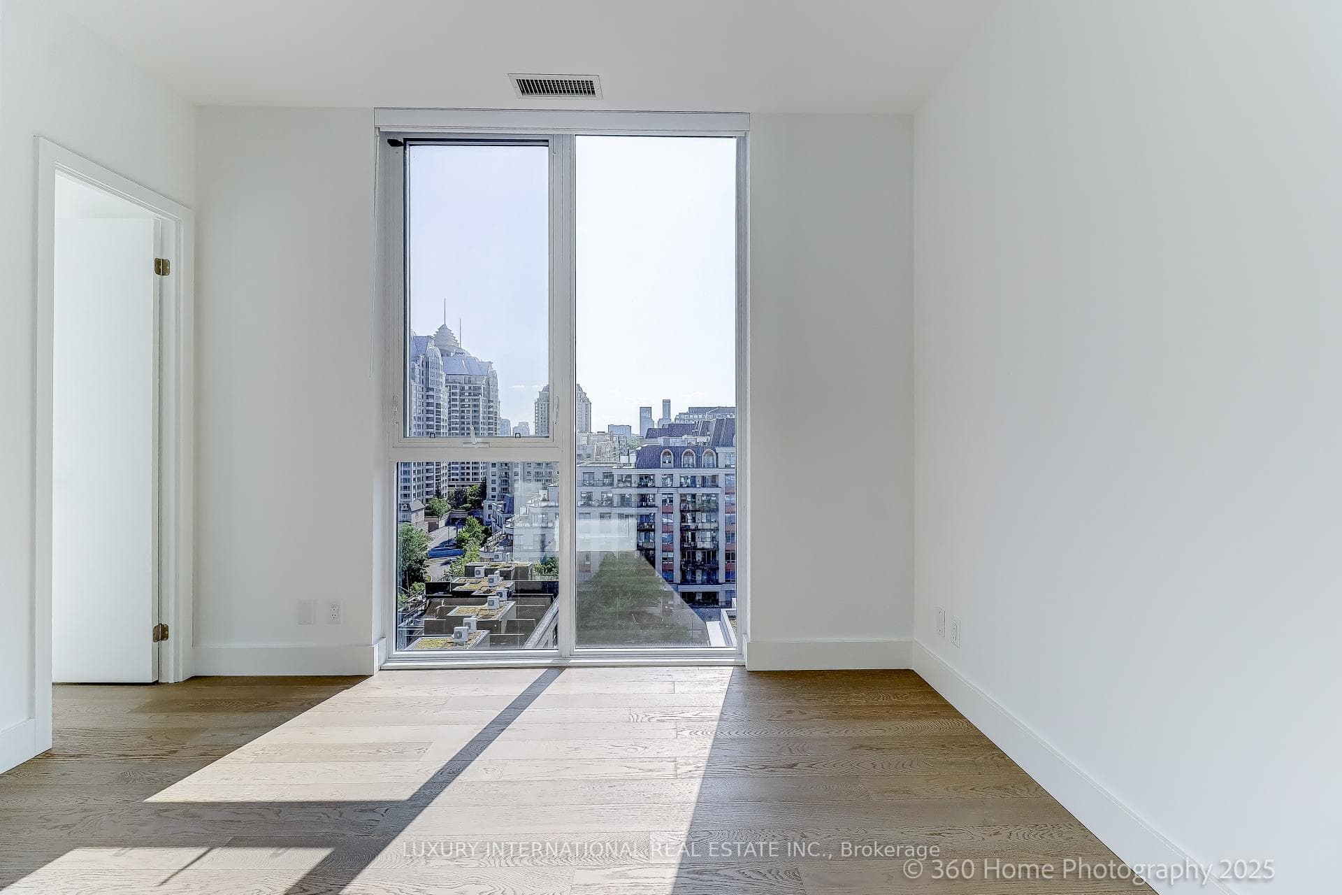 6 Greenbriar Road Unit 1010 photo 12