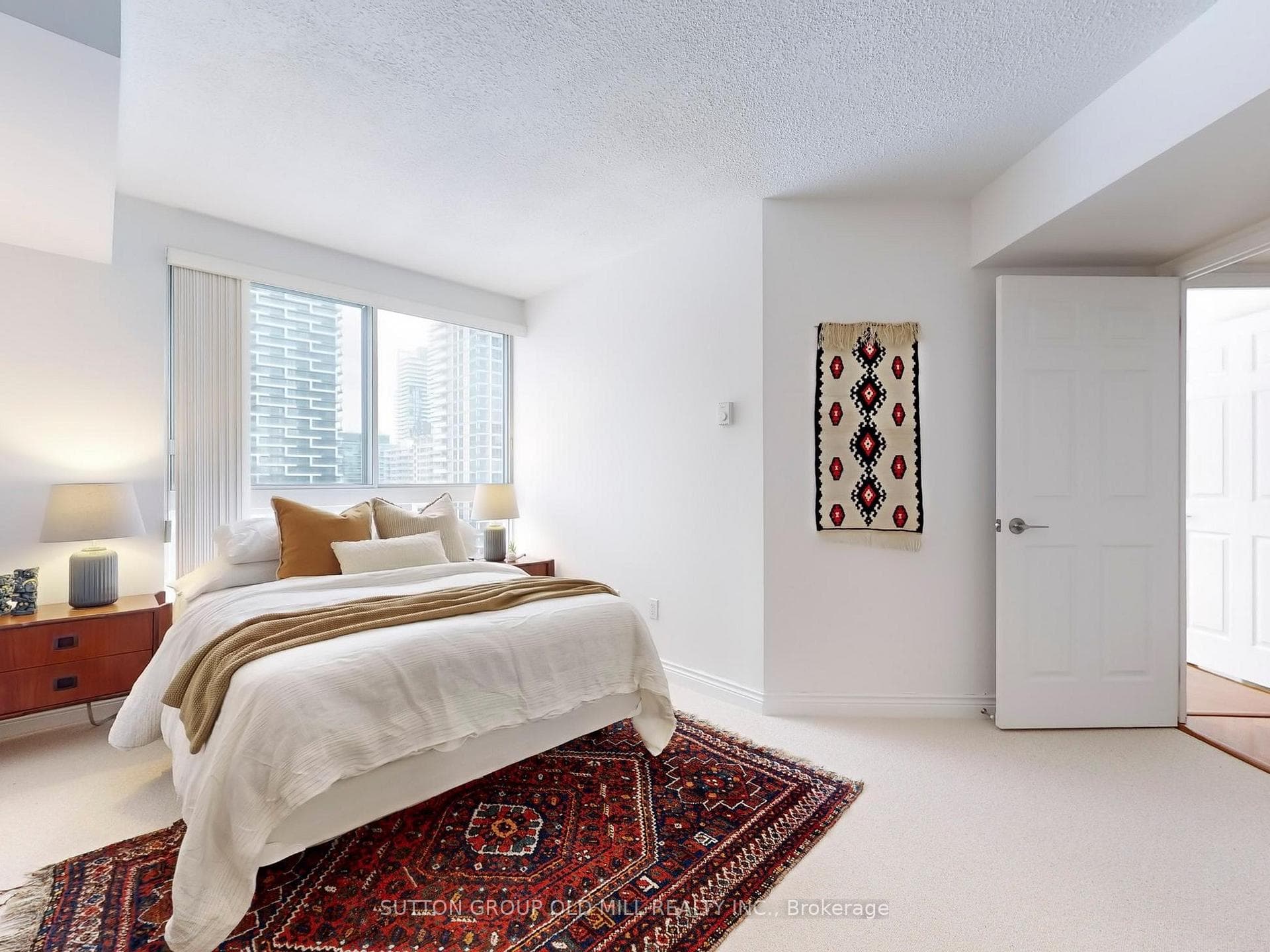 7 Broadway Avenue Unit 808 photo 12