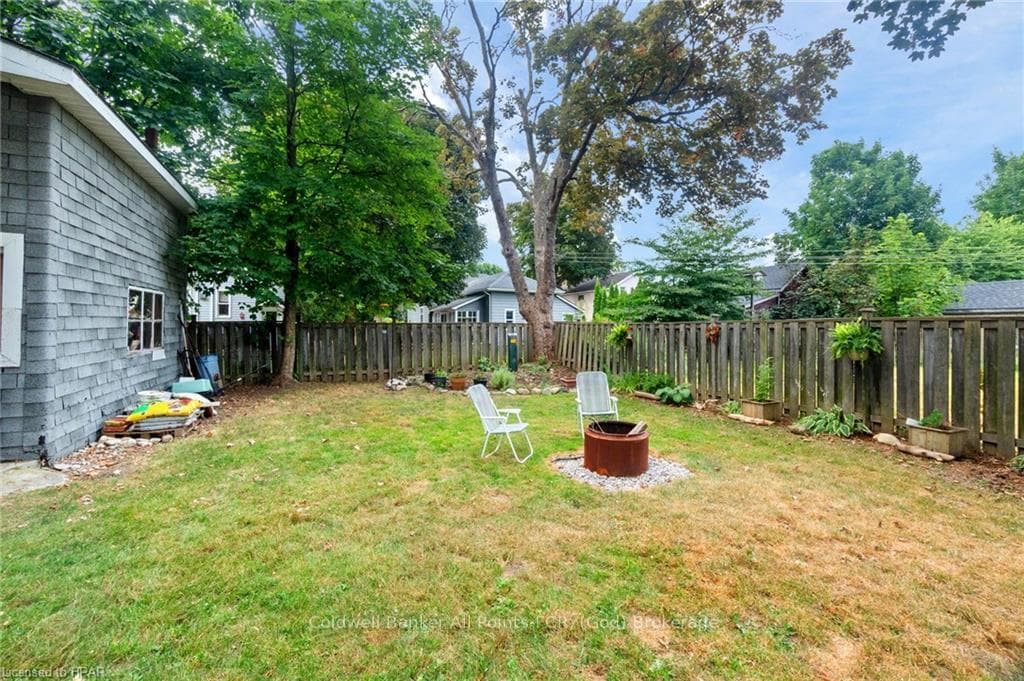 107 BRUCE Street photo 26