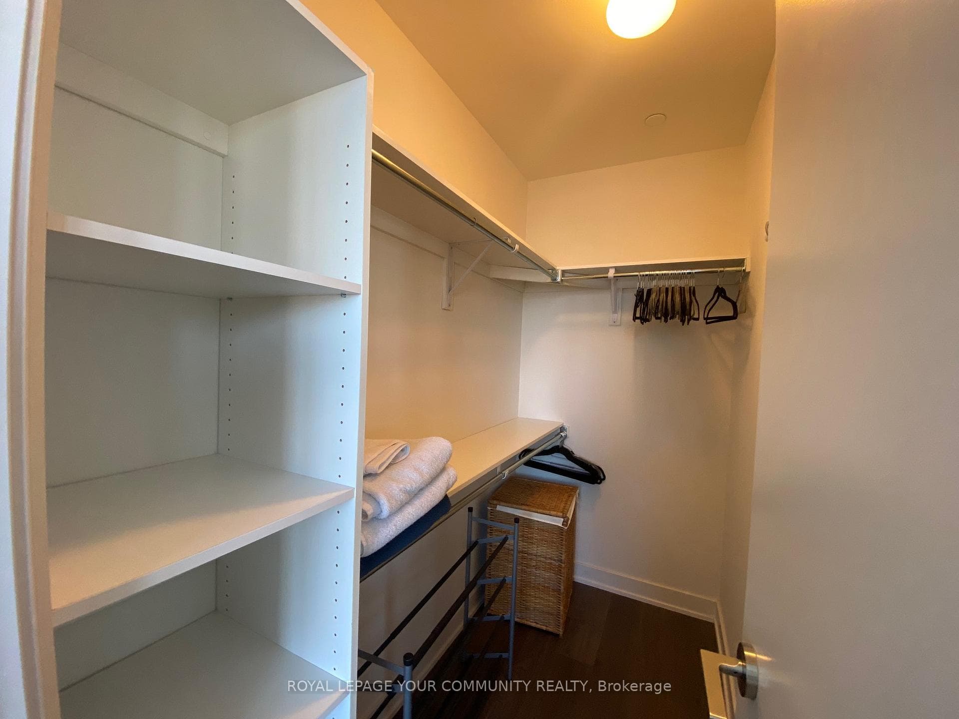 27 Bathurst Street Unit 1813W photo 8