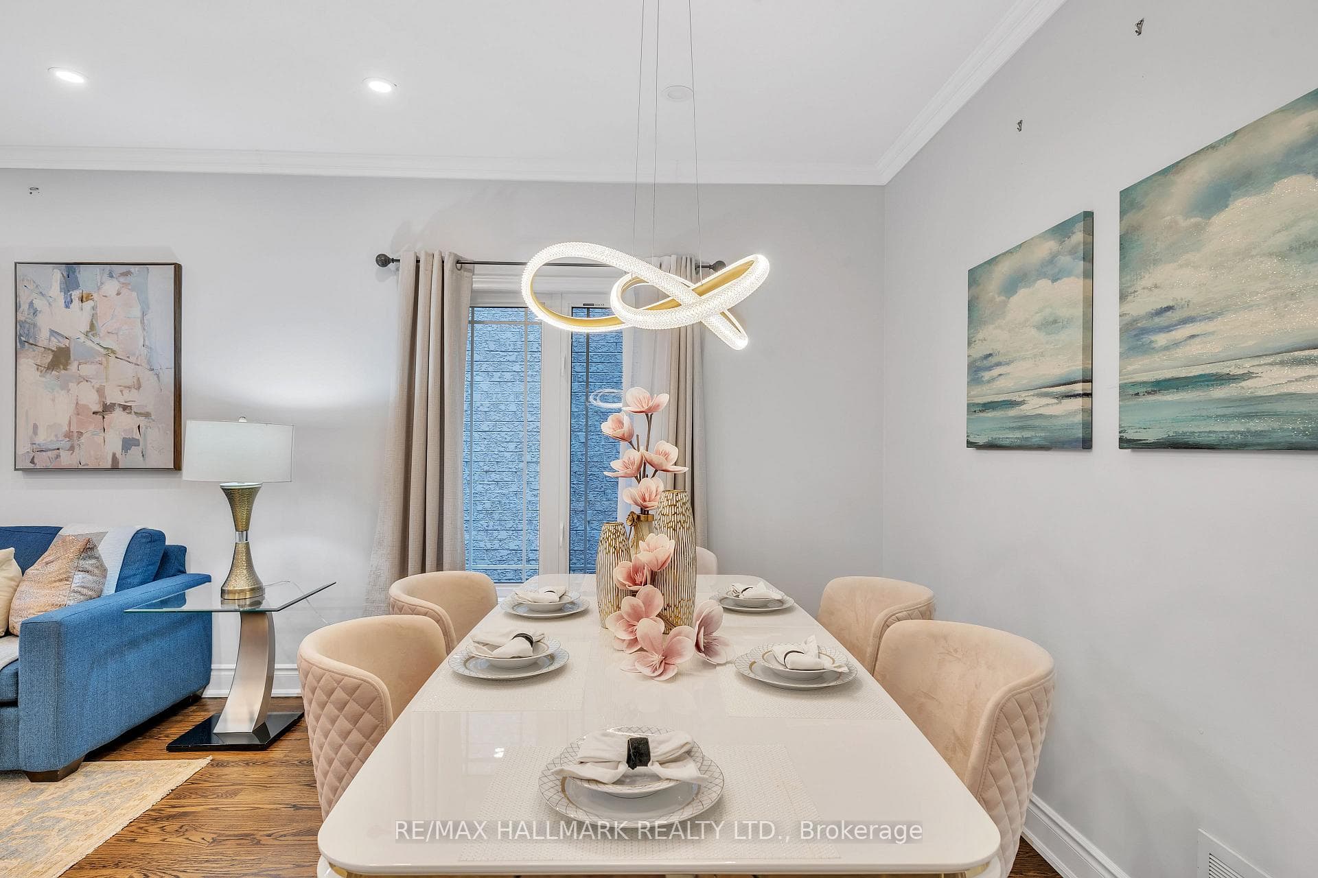 6 Cantwell Crescent photo 9