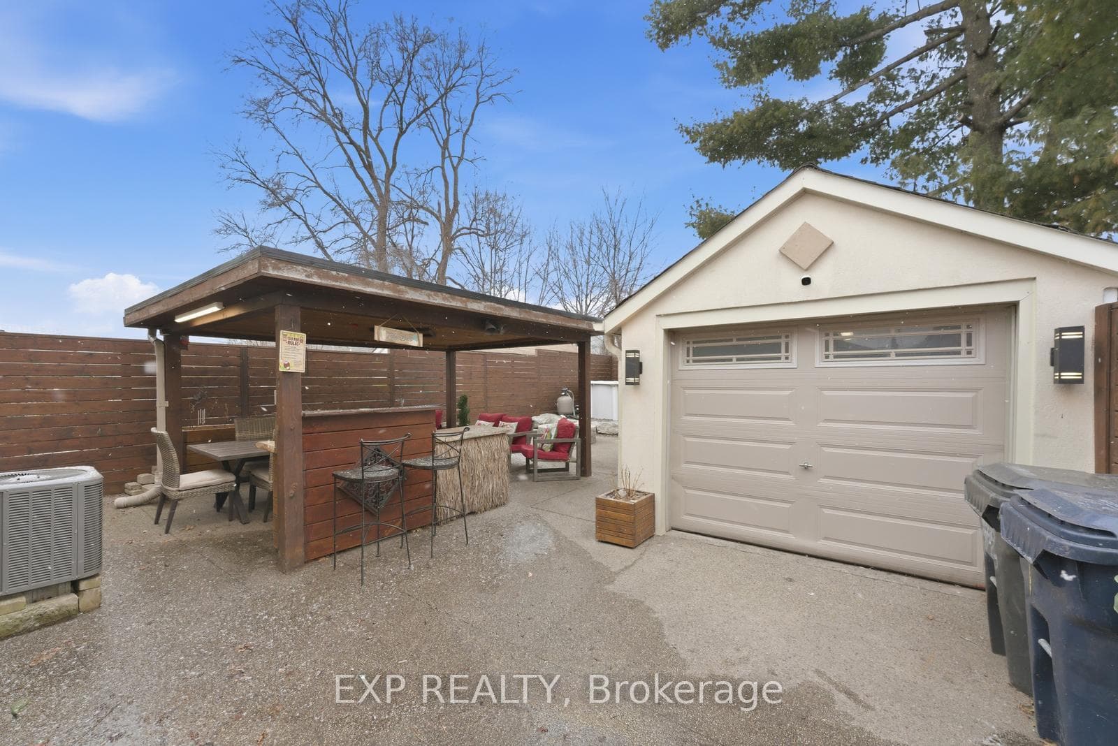 32 Victoria Boulevard photo 32