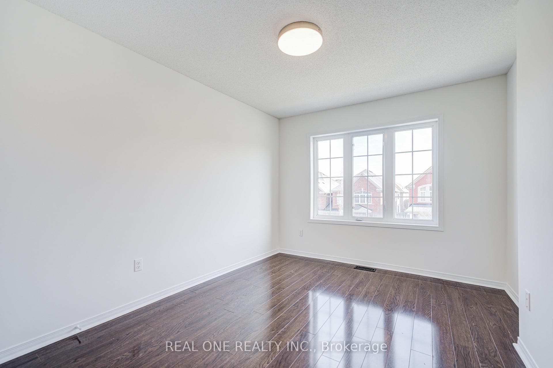 65 Westcliffe Crescent photo 34