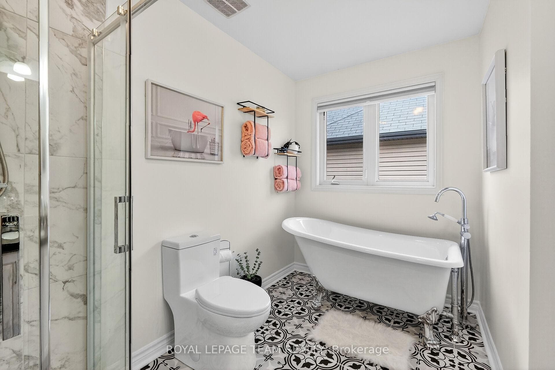 110 Mayer Street photo 26