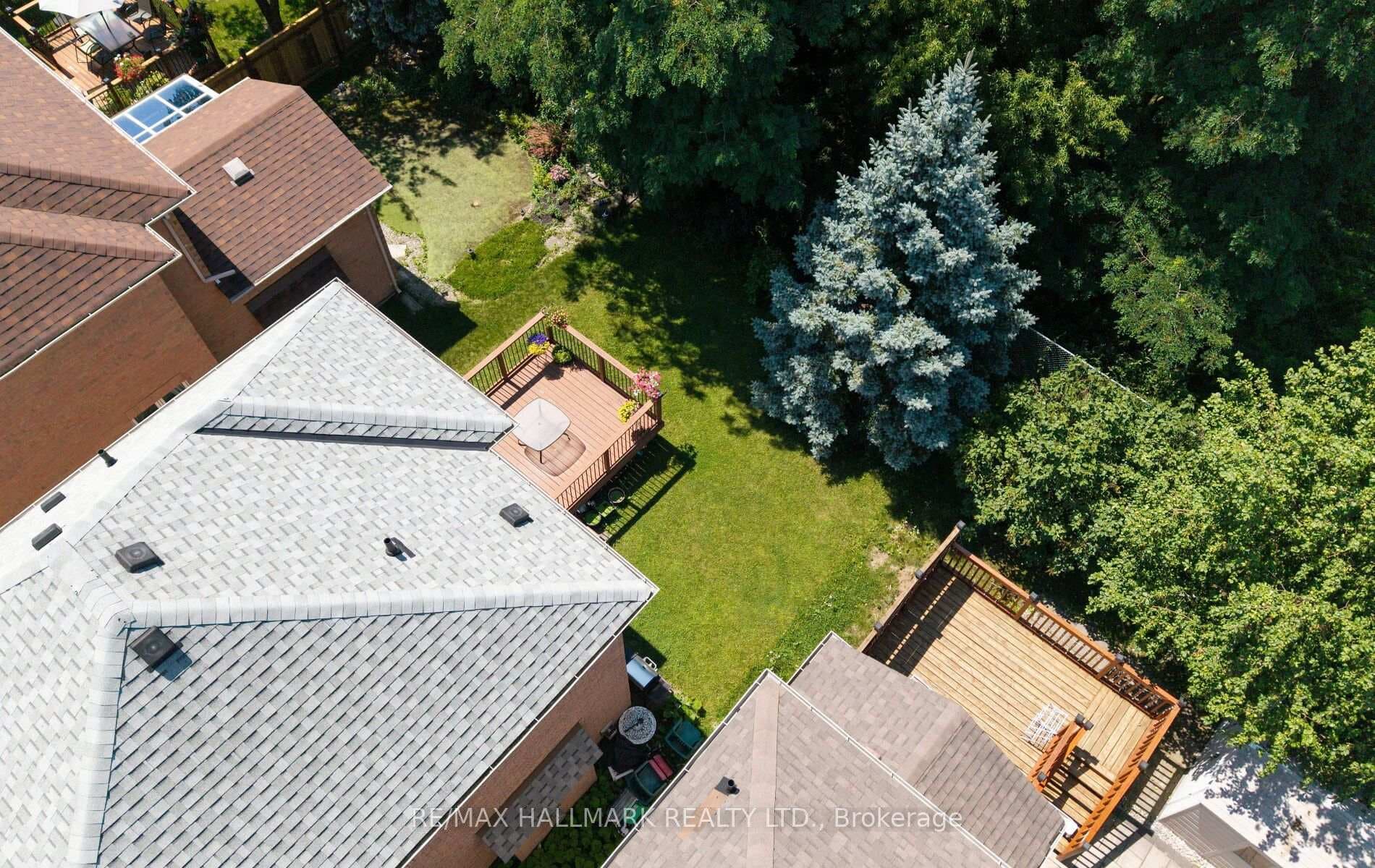 17 Rushingbrook Drive photo 47