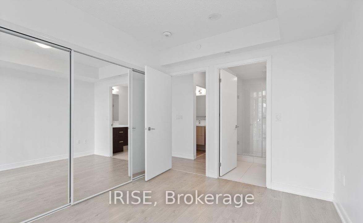50 Wellesley Street Unit 2602 photo 17